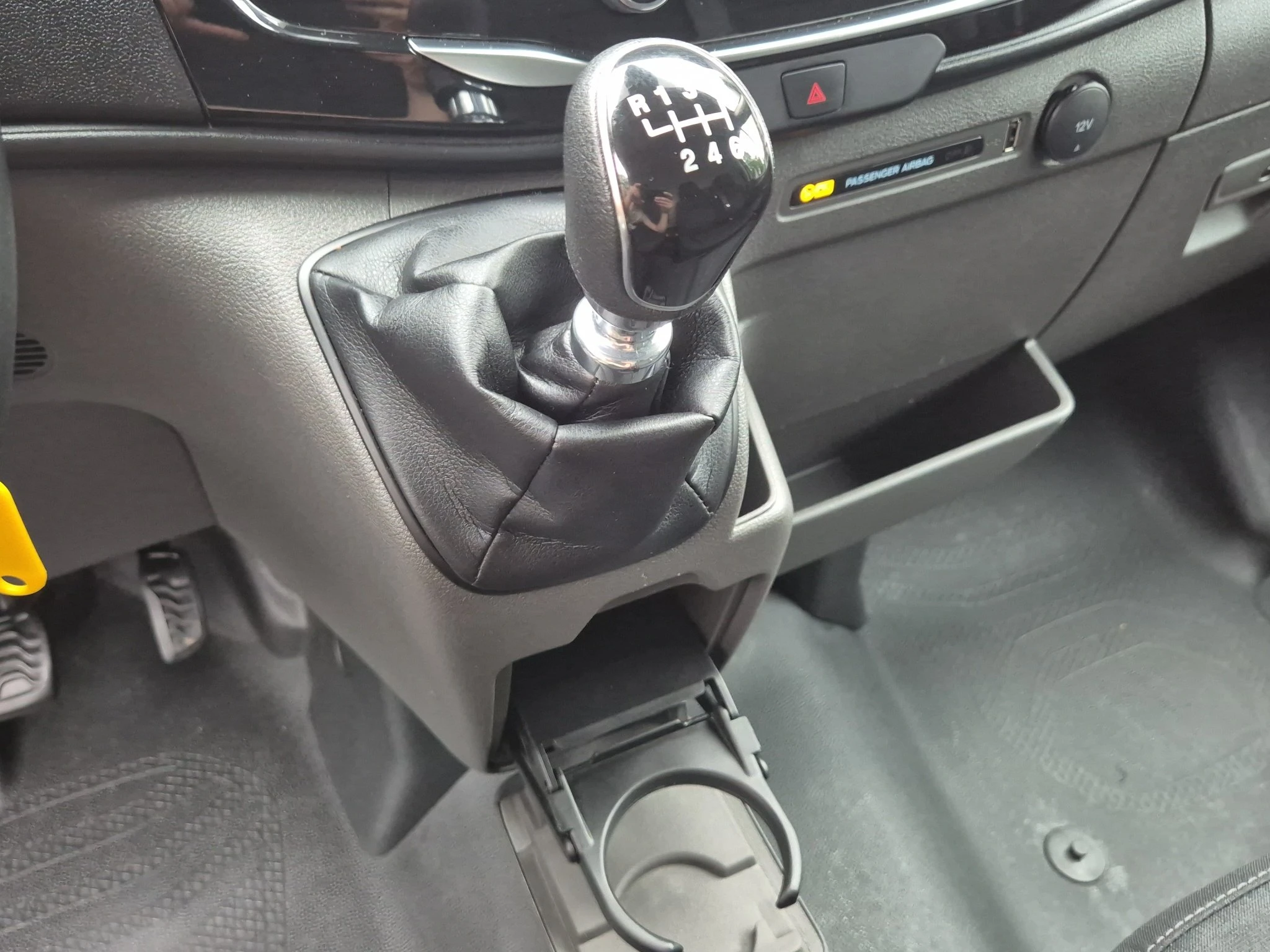 Ford-Transit-image-13