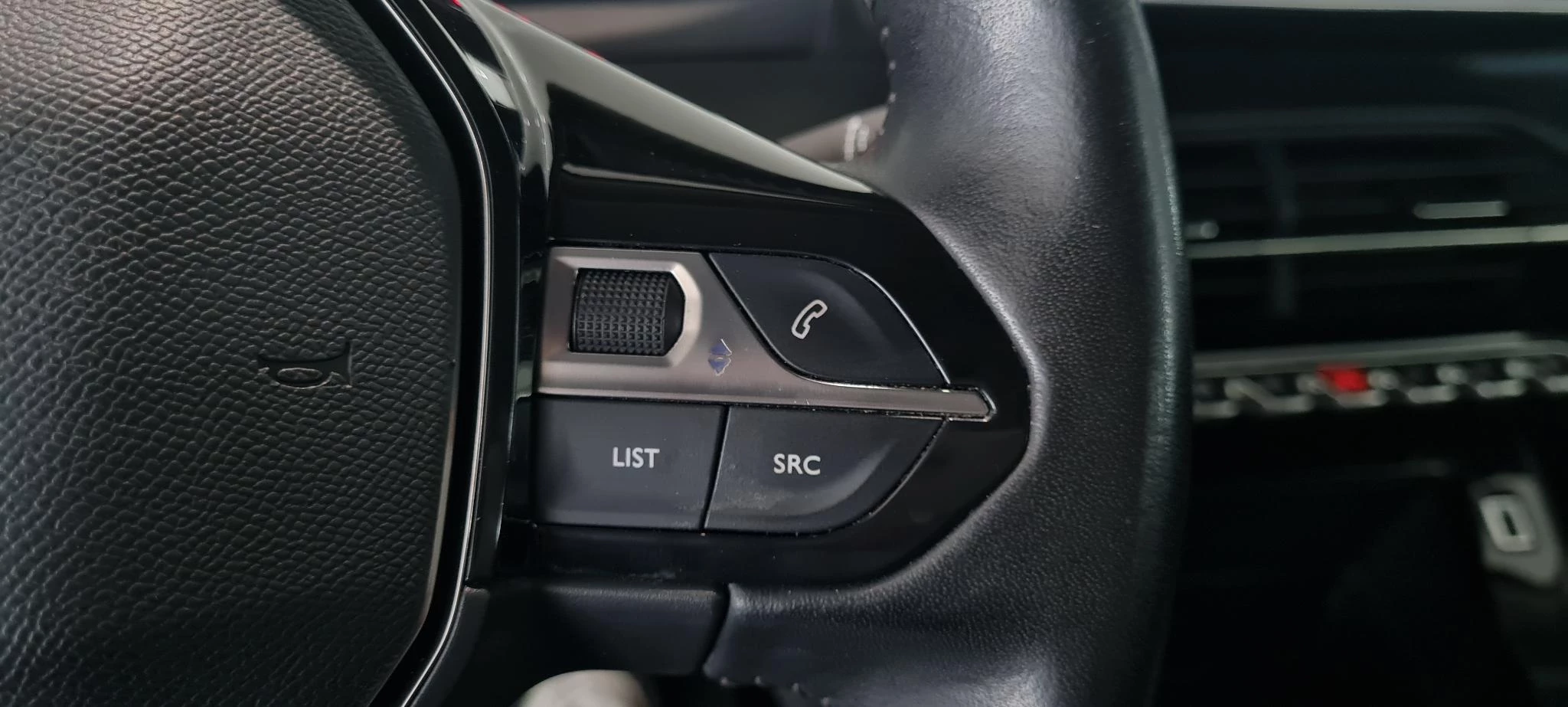 Peugeot-2008-image-21