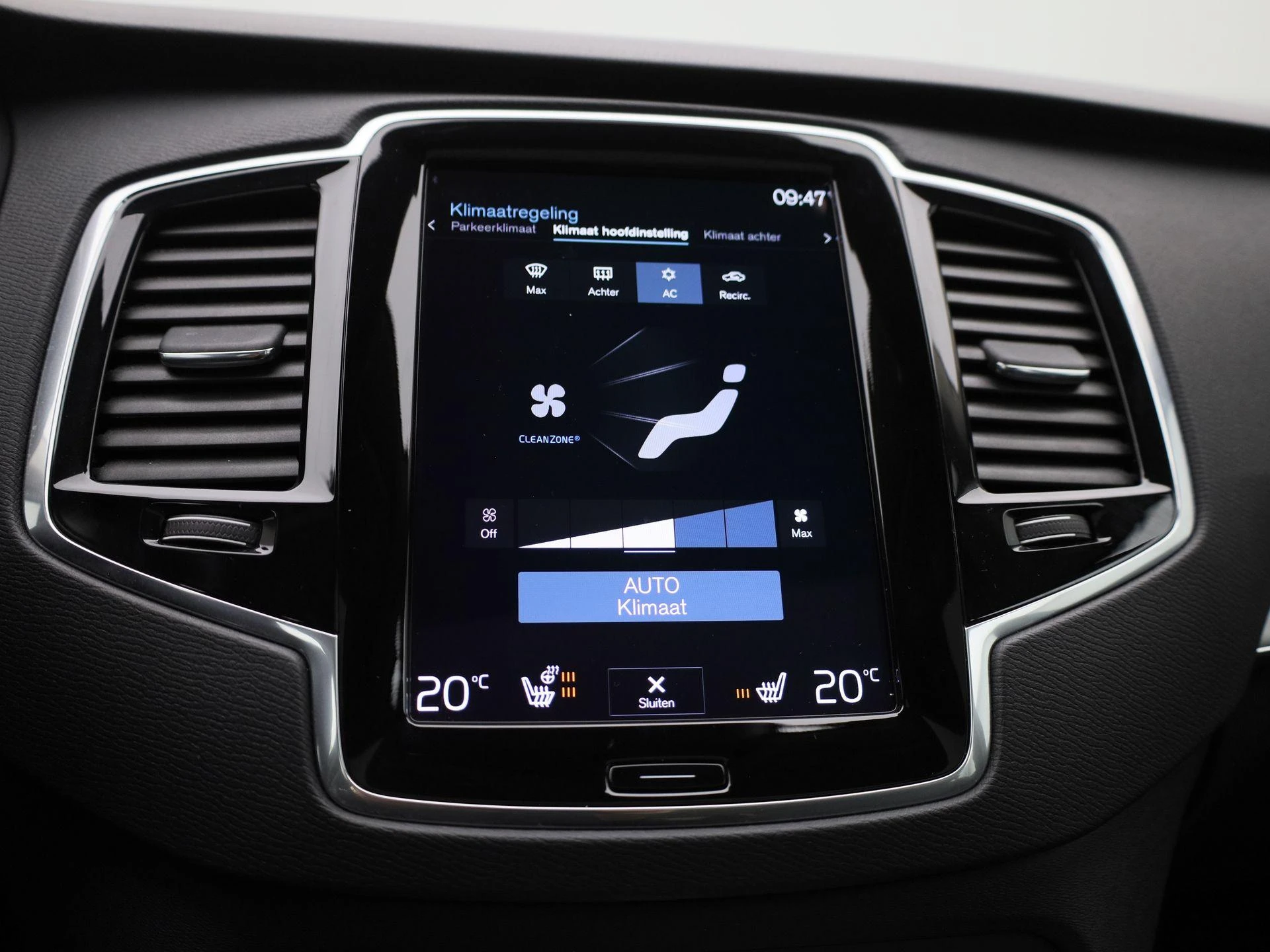 Volvo-XC90-image-19