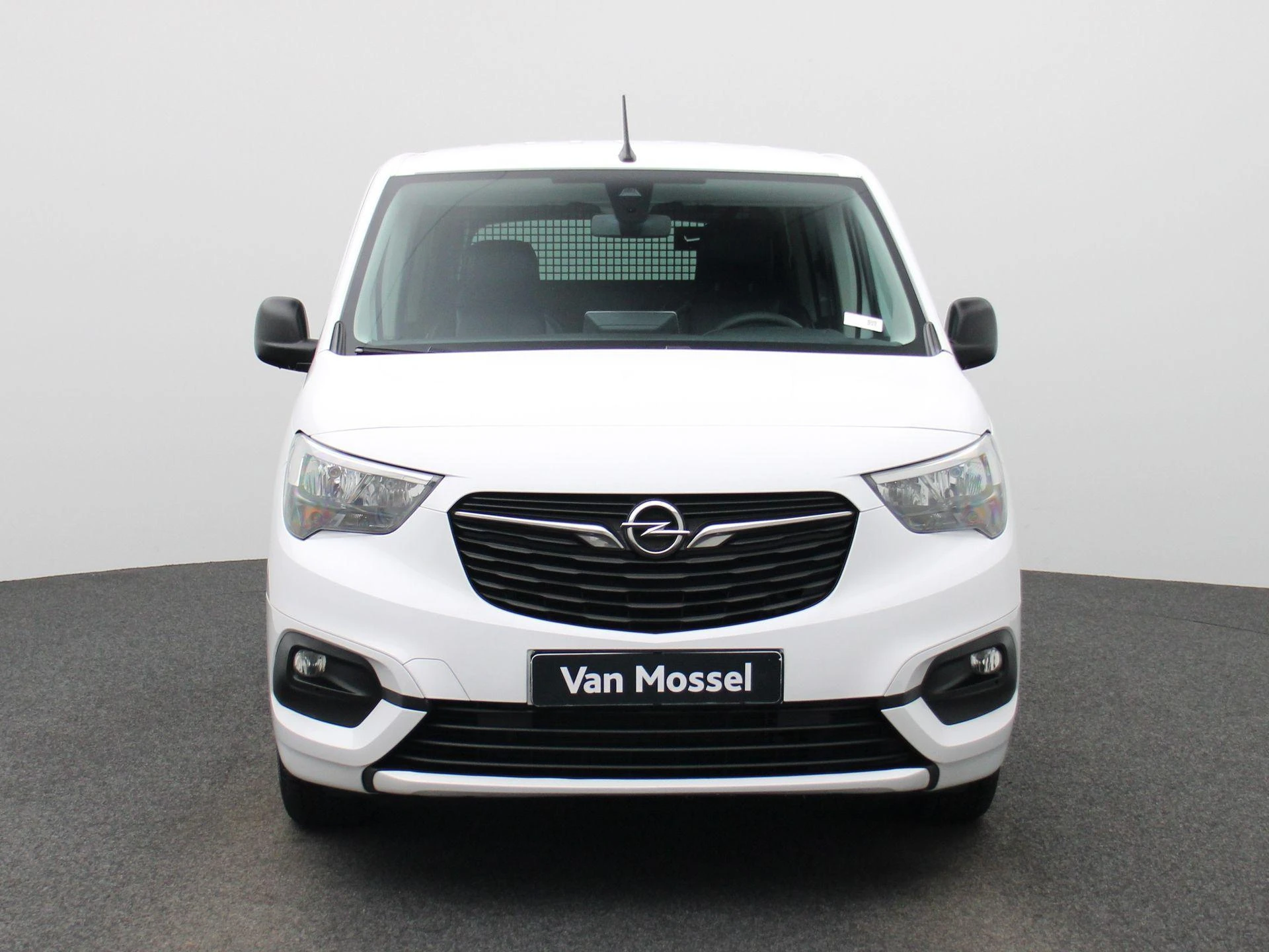 Opel-Combo Life-image-2