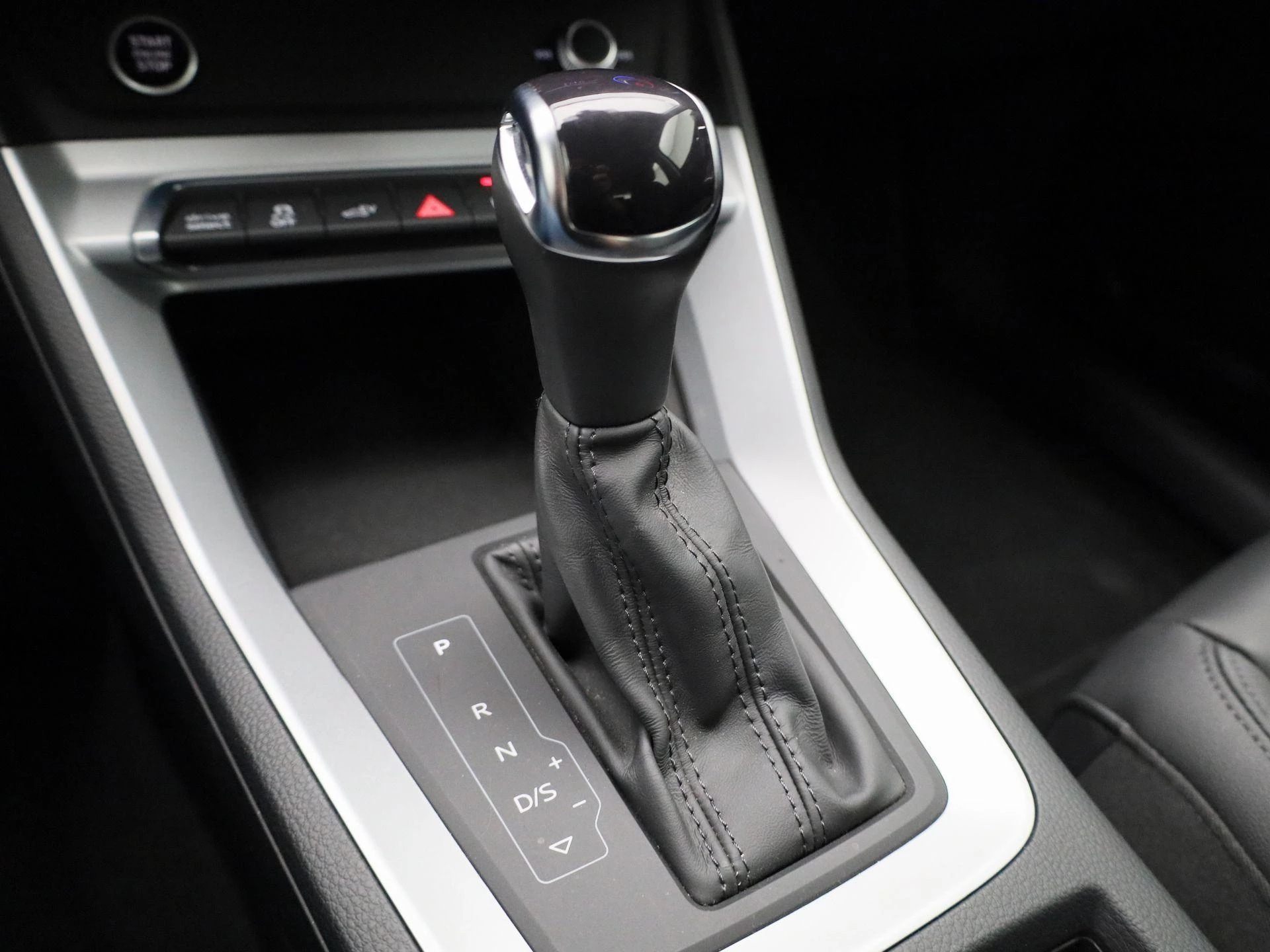 Audi Q3 45 TFSI-e S tronic Bus. Ed. Attraction