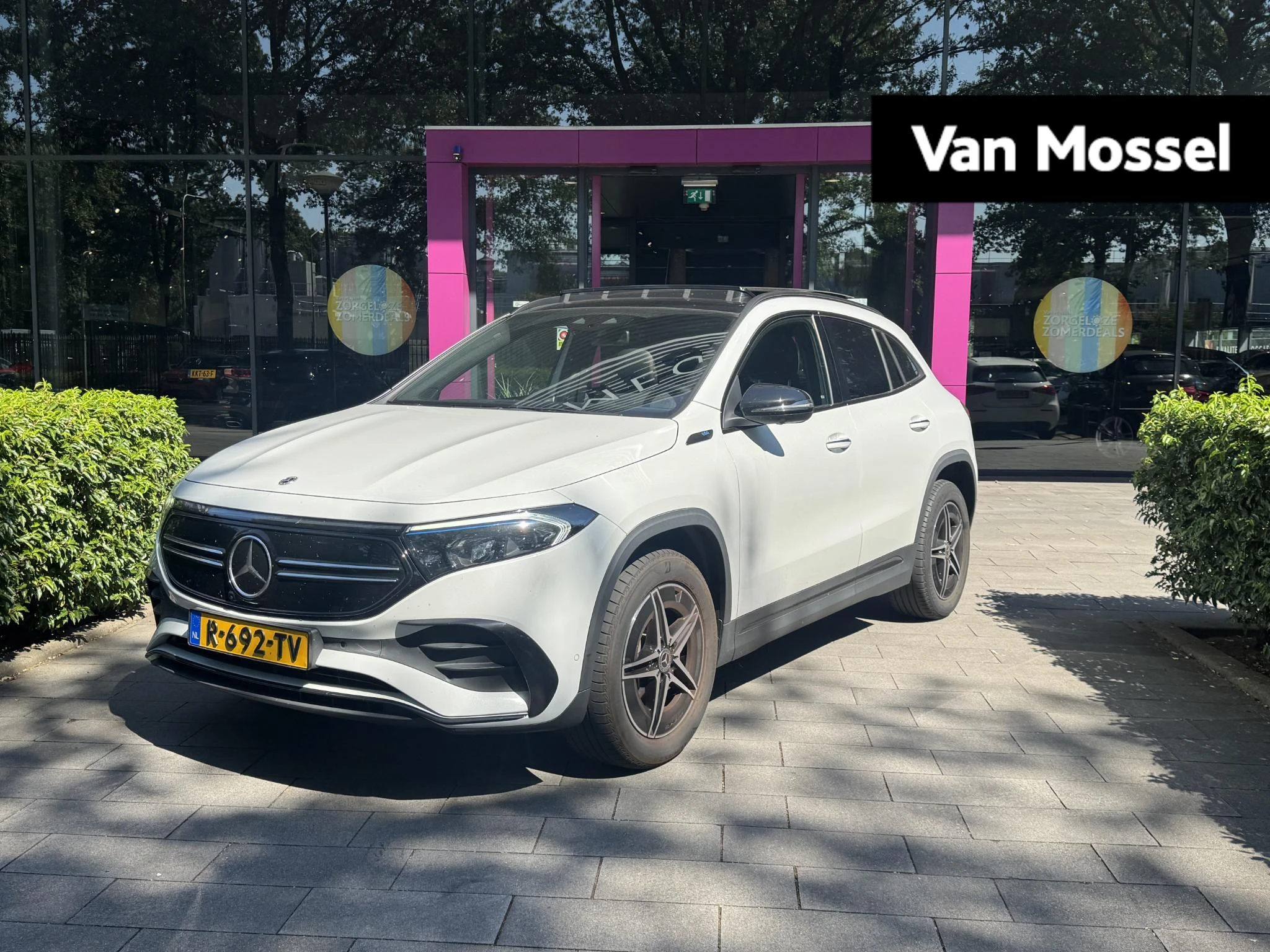 Mercedes-Benz-EQA-image-0
