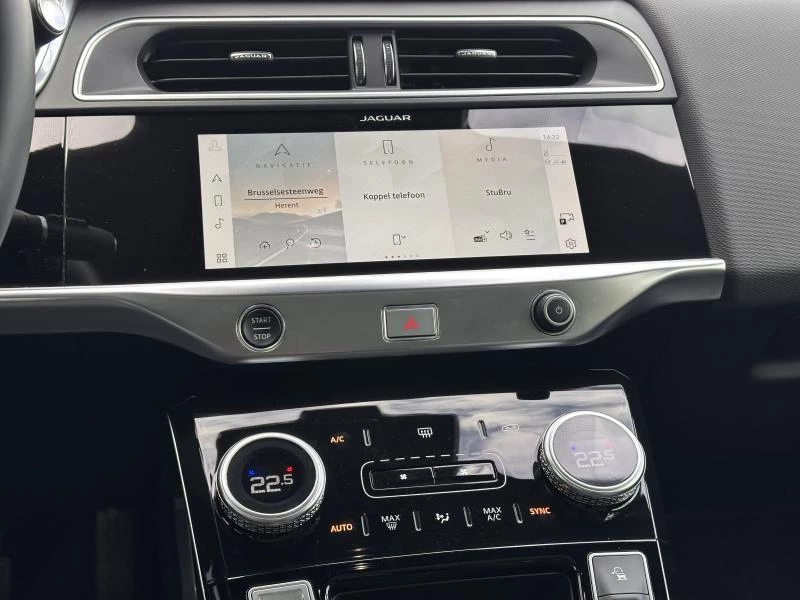 Jaguar I-PACE EV400 SE