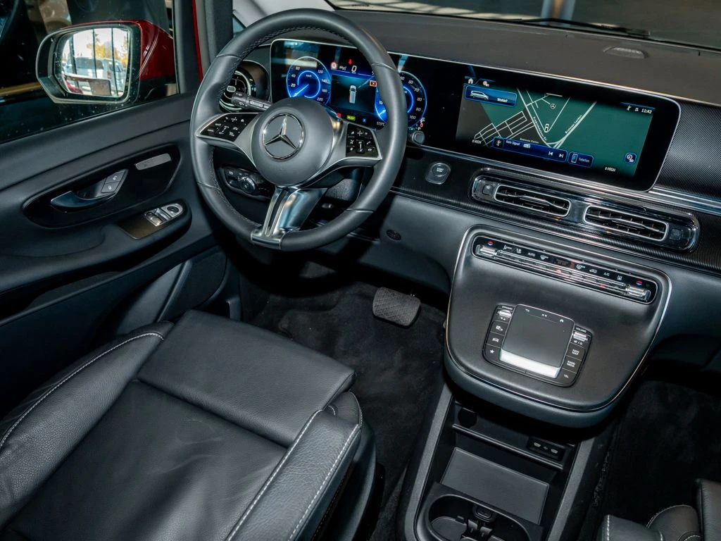 Mercedes-Benz-EQV 300-image-9