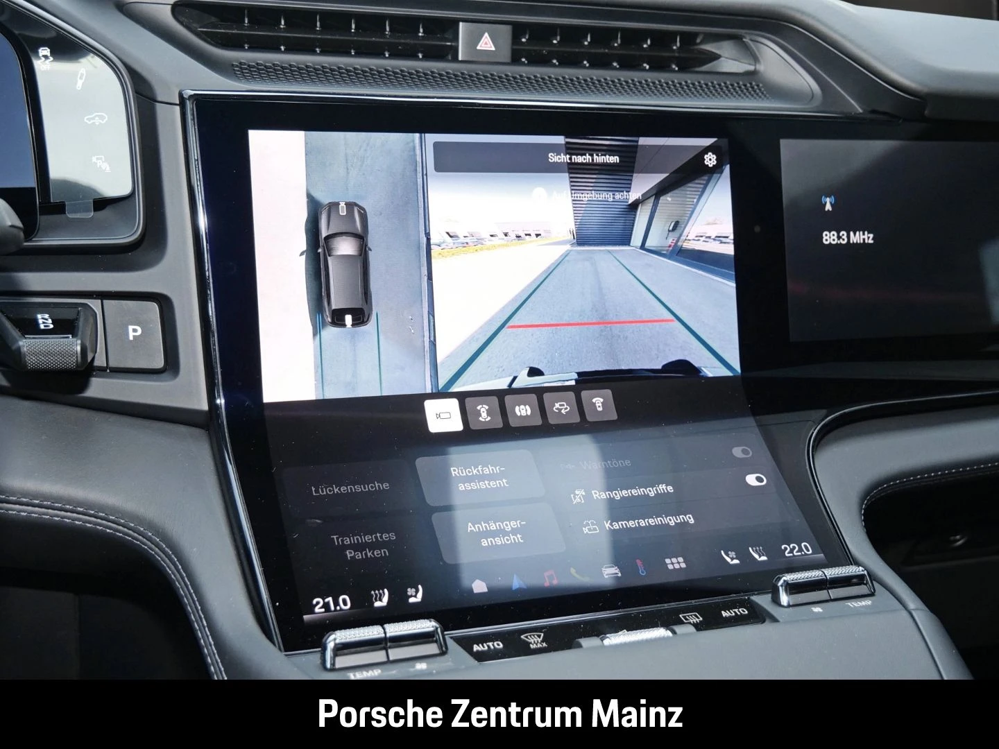 Porsche-Cayenne-image-13