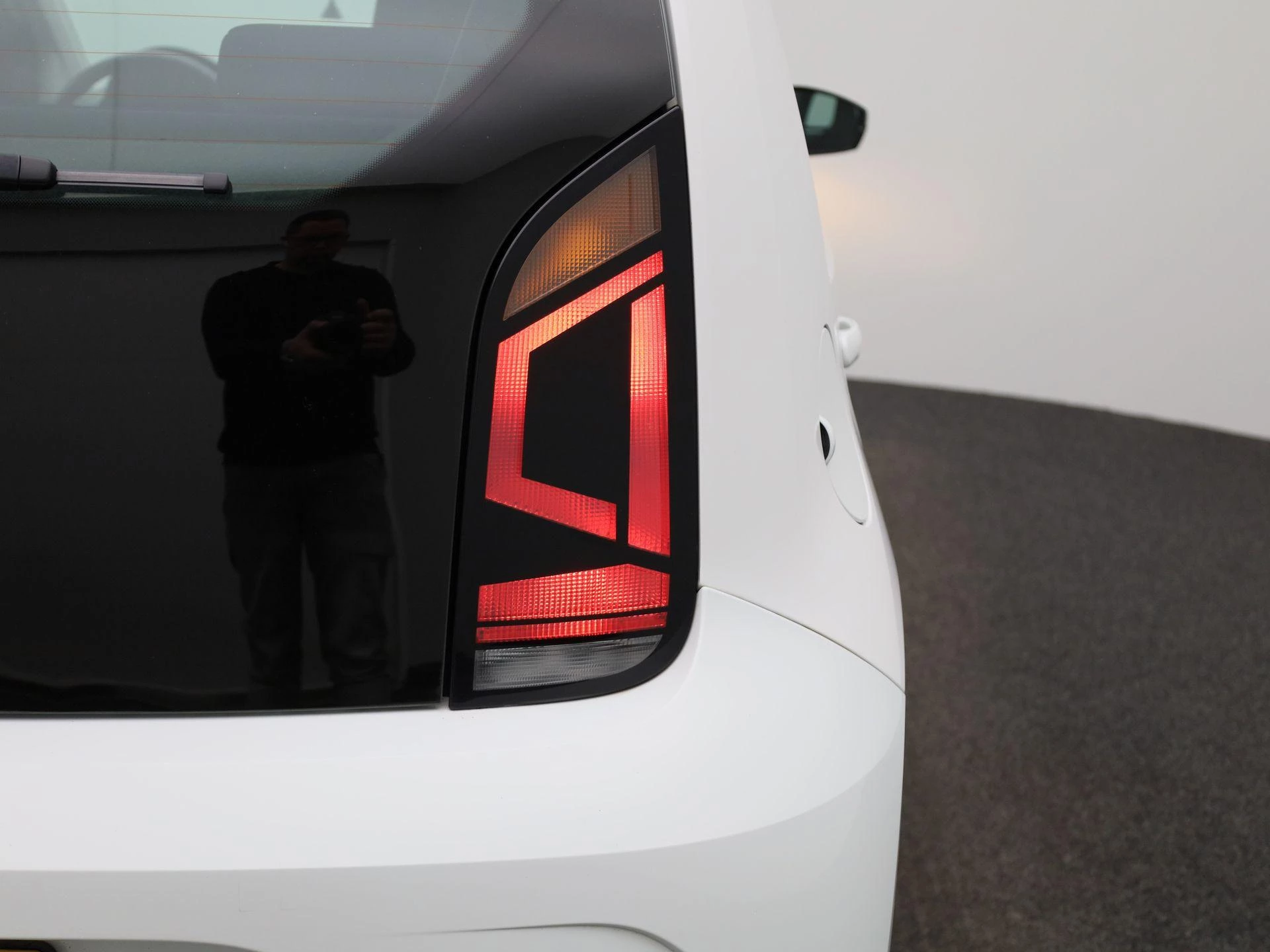 Volkswagen-up!-image-26