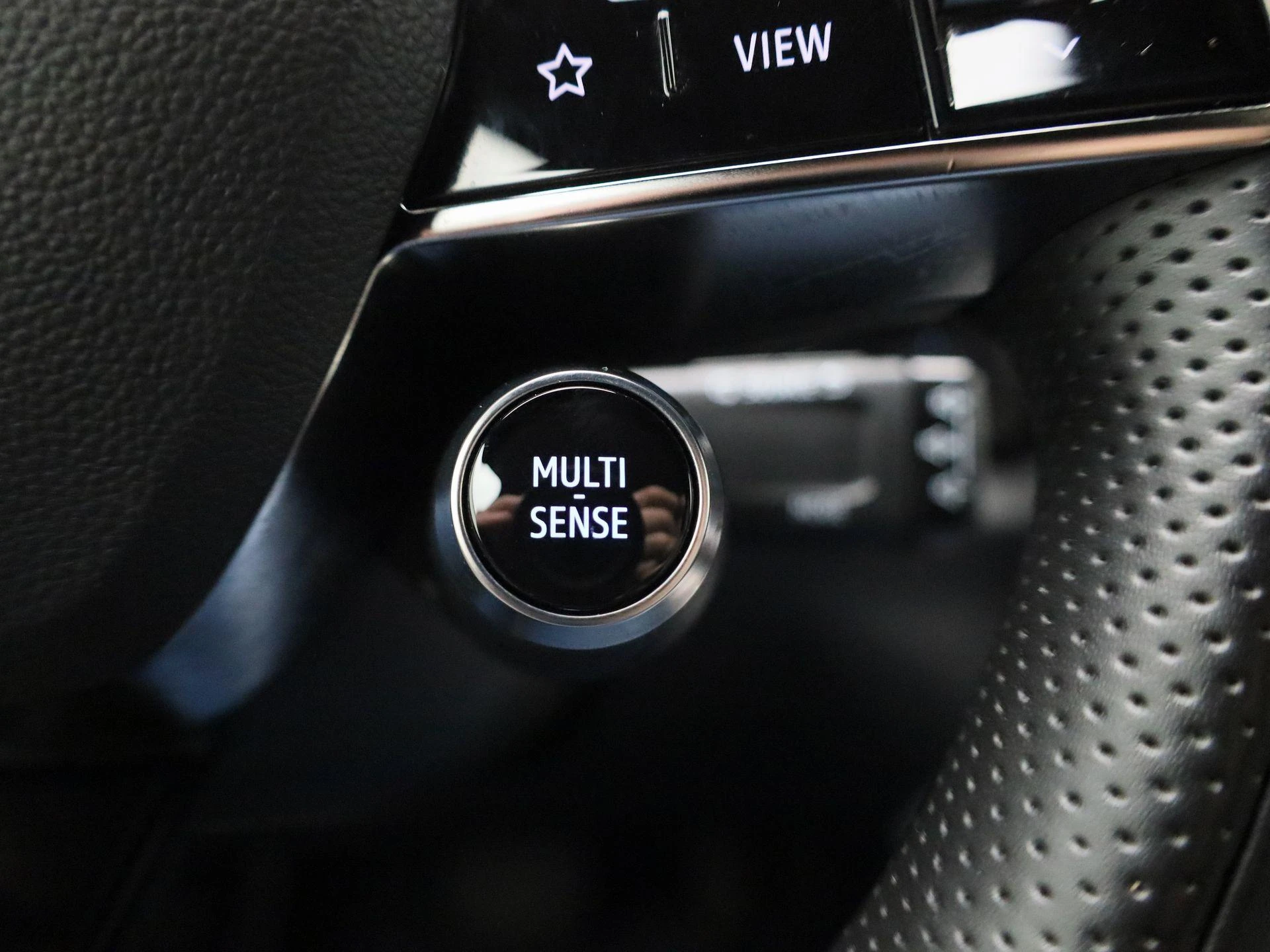 Renault Espace E-Tech full hybrid 200 iconic 5p.
