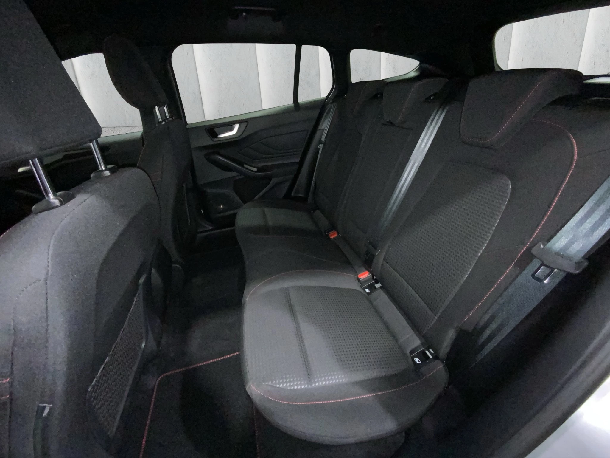 Ford Focus ST-Line X Turnier Aut.*AHK*ACC*HUD*KAM*NAVI*WINTER-PKT.