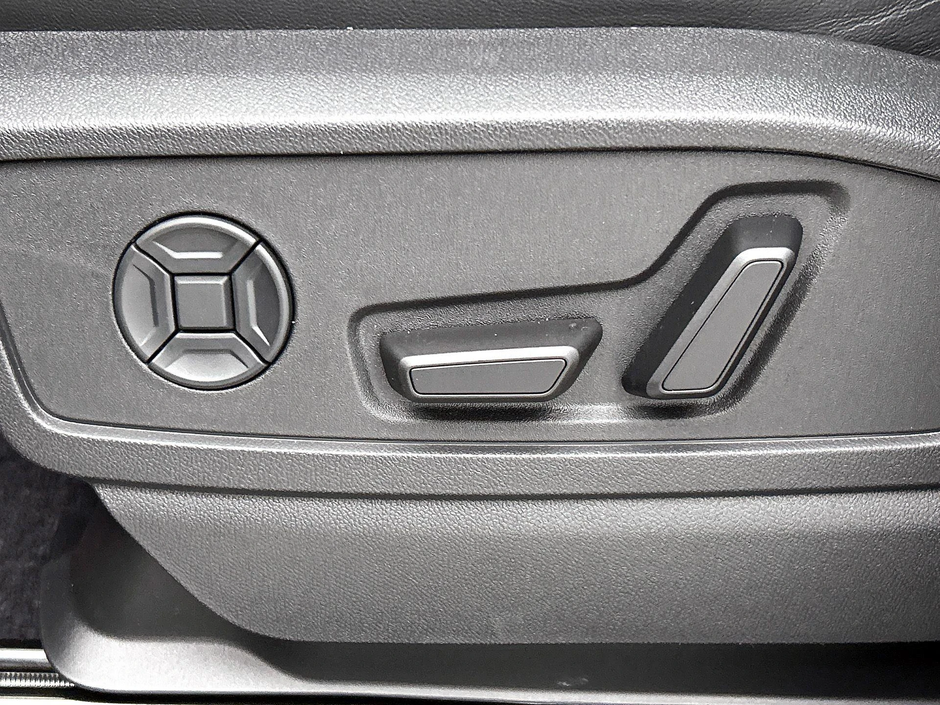 Audi-Q5-image-20