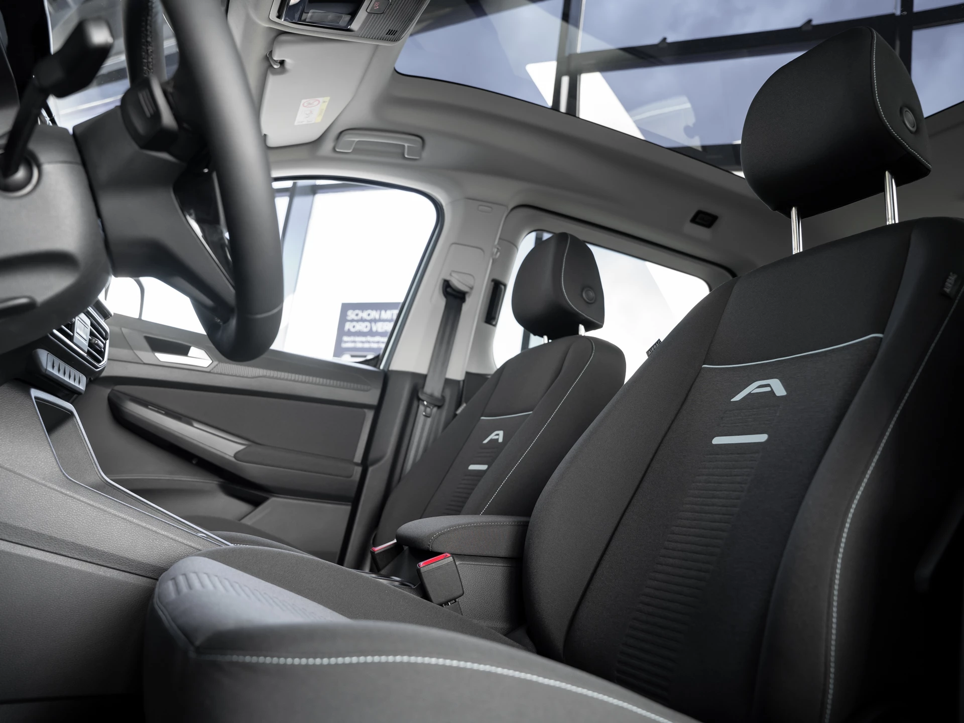 Ford-Tourneo Connect-image-6