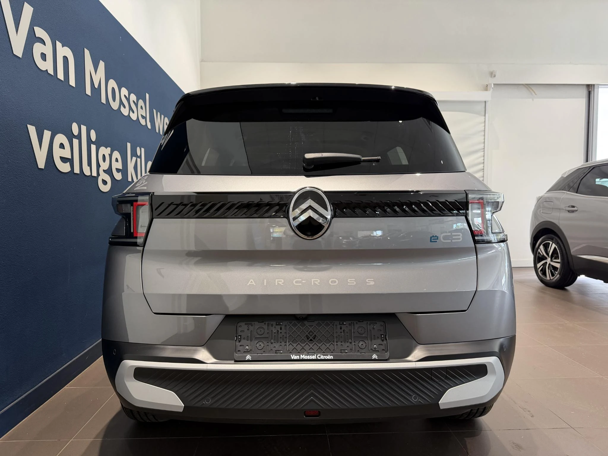 Citroën-ë-C3 Aircross-image-12