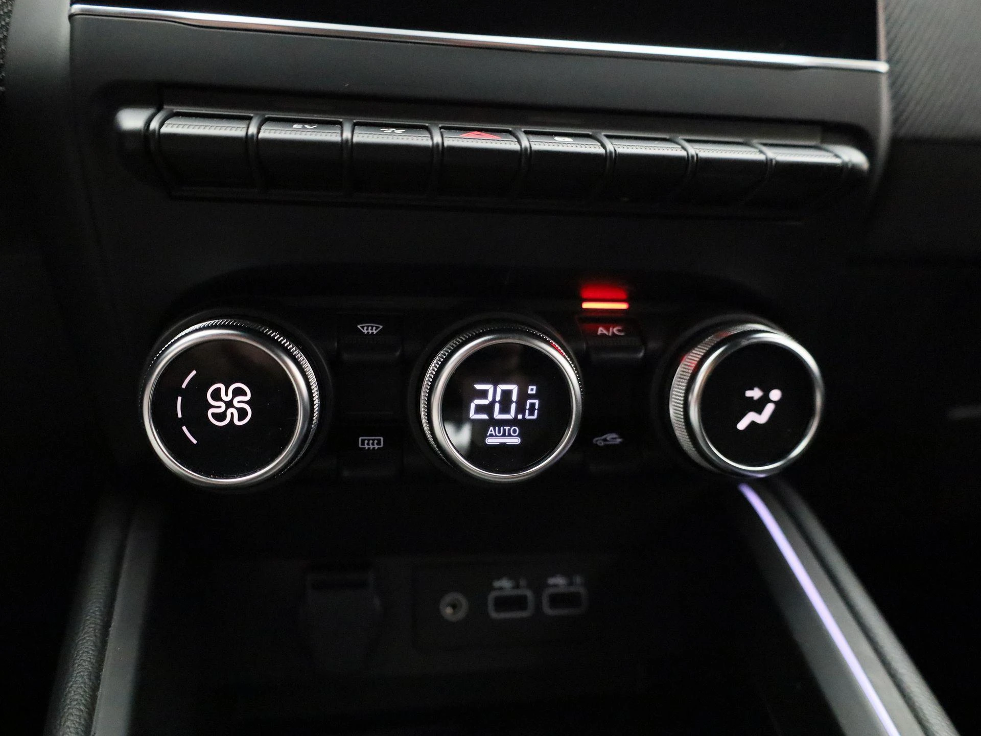 Renault-Clio-image-24