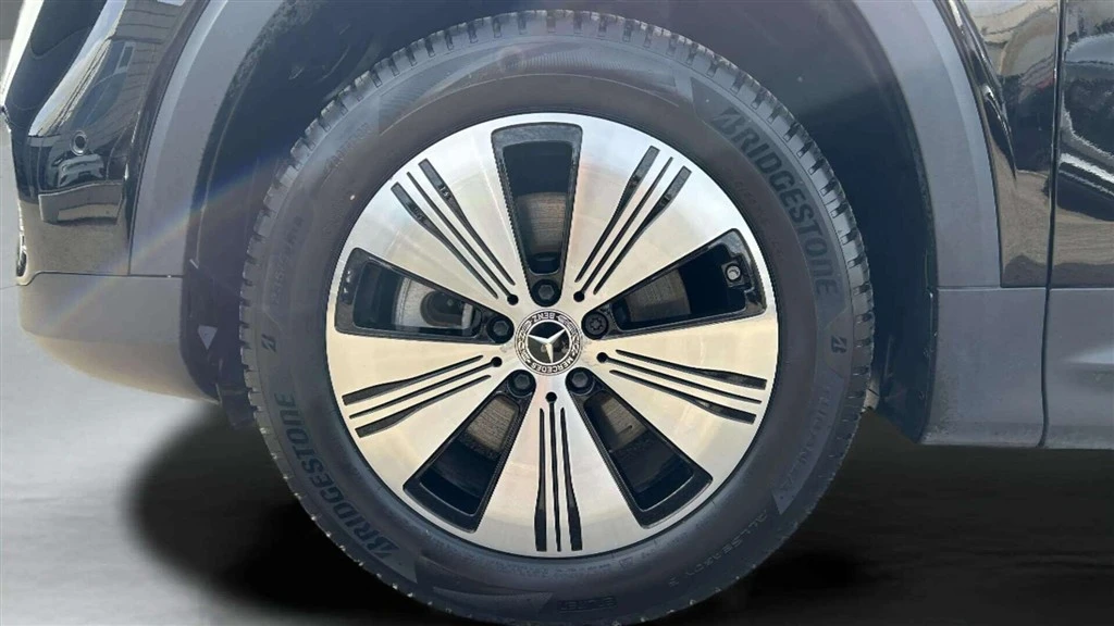 Mercedes-Benz-EQB-image-8