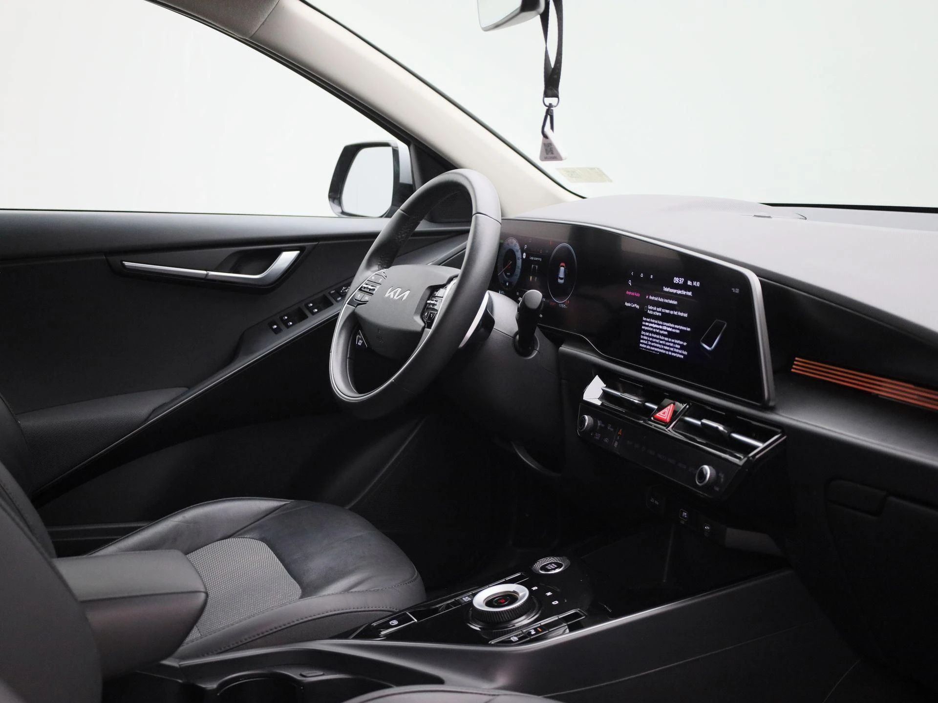 Kia-Niro-image-32
