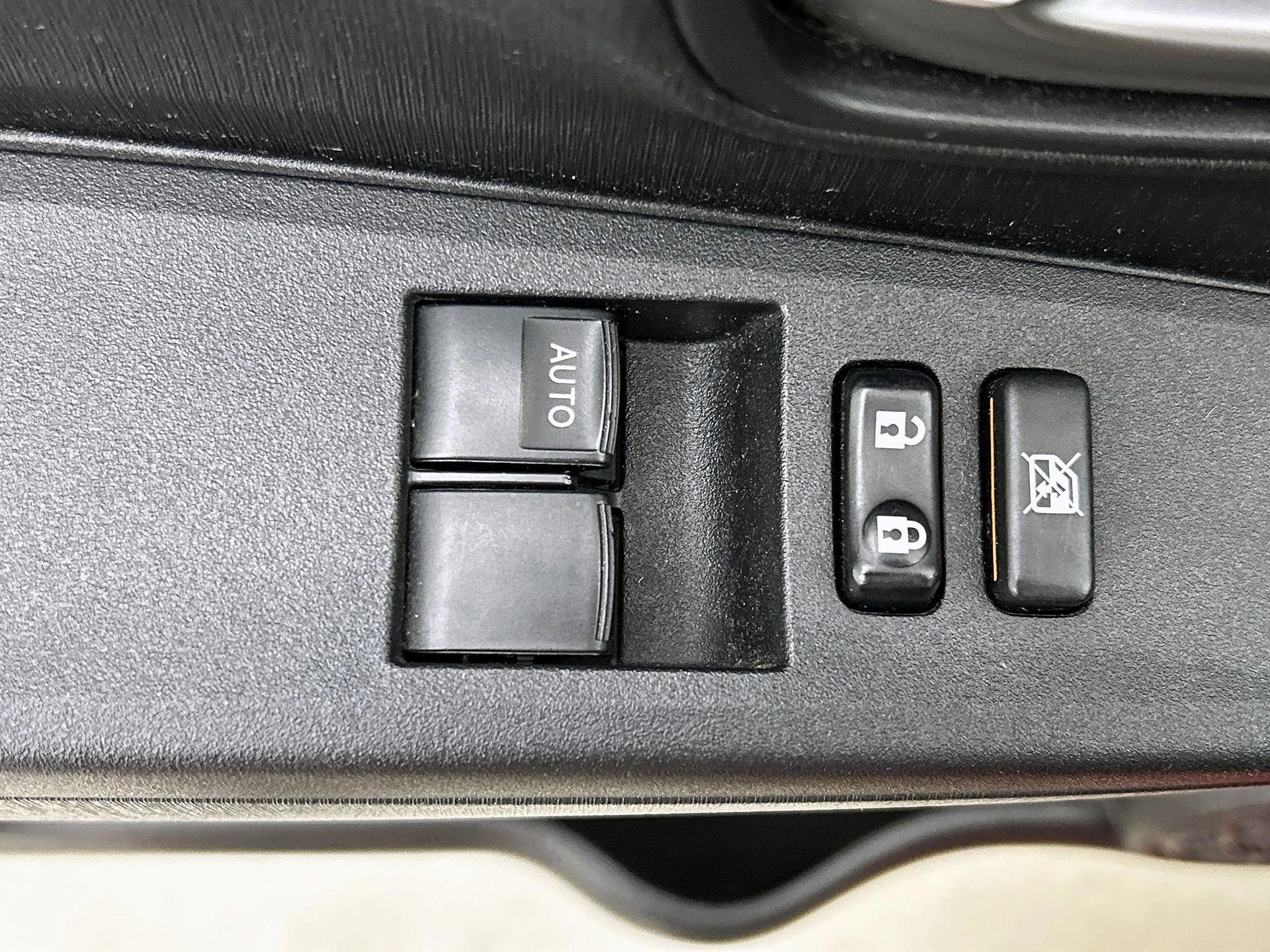 Toyota-Yaris-image-27