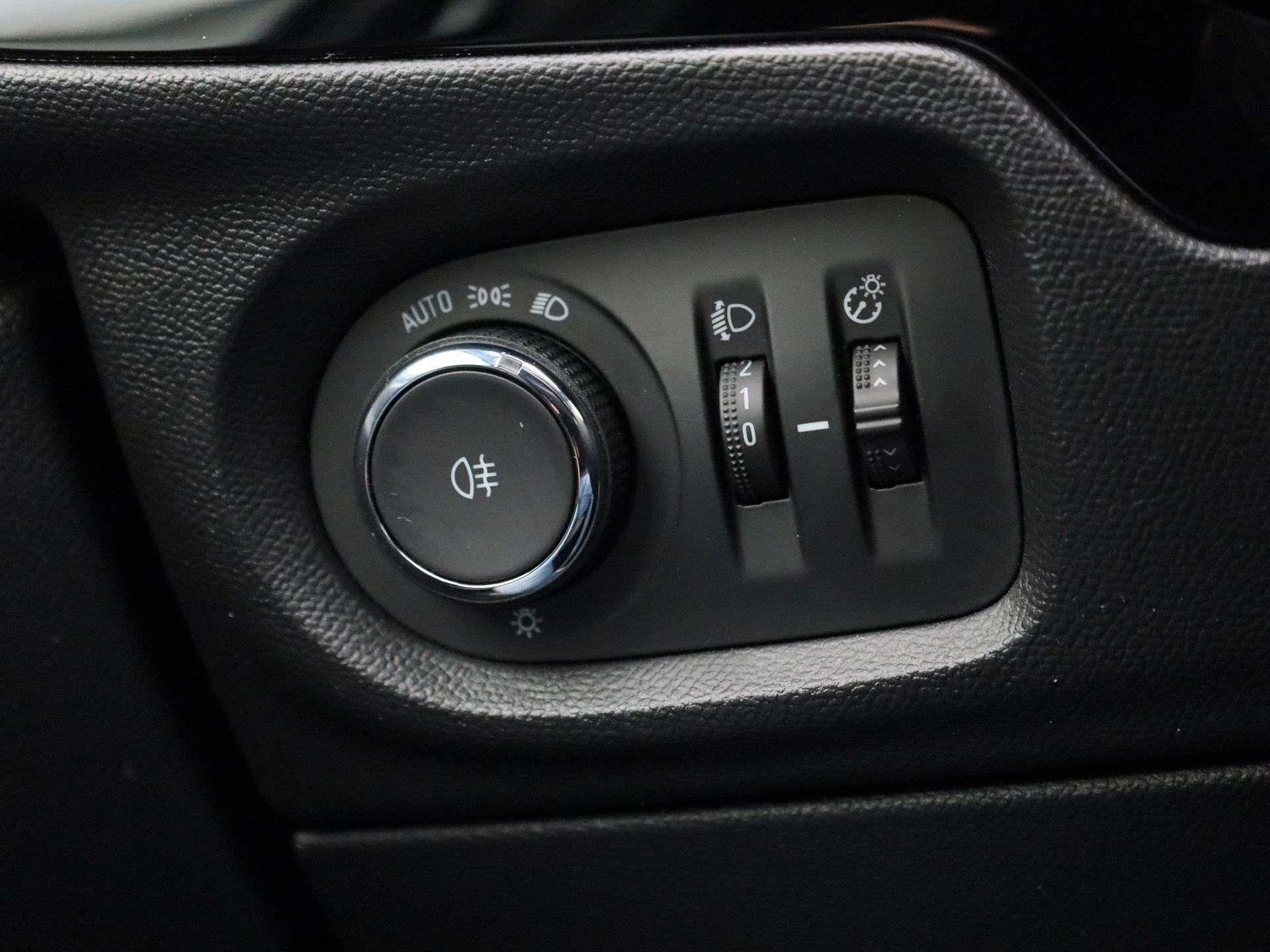 Opel-Corsa-image-20