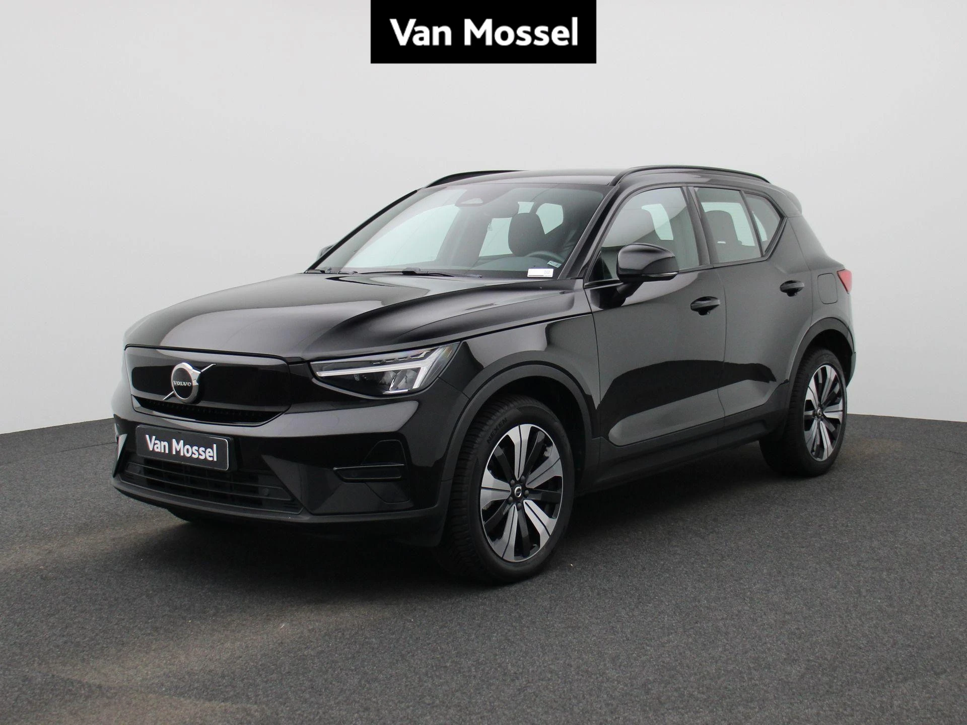 Volvo-XC40-image-0