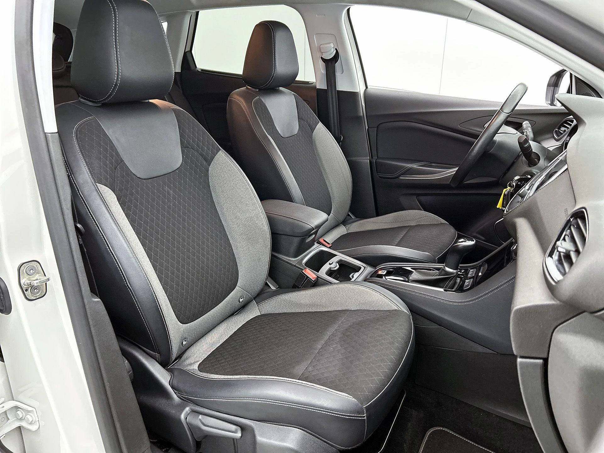 Opel-Grandland X-image-38
