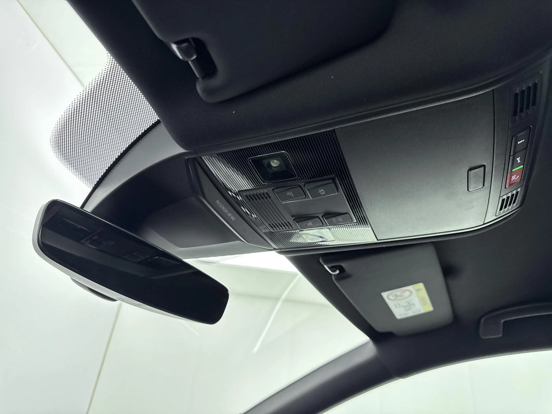 Volkswagen-Passat-image-26