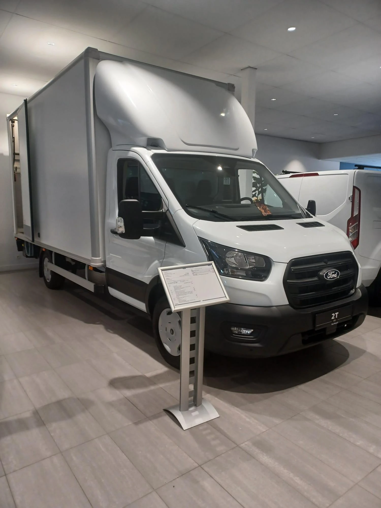 Ford Transit 350L Trend - Meubelbak met laadlift - 360 camera