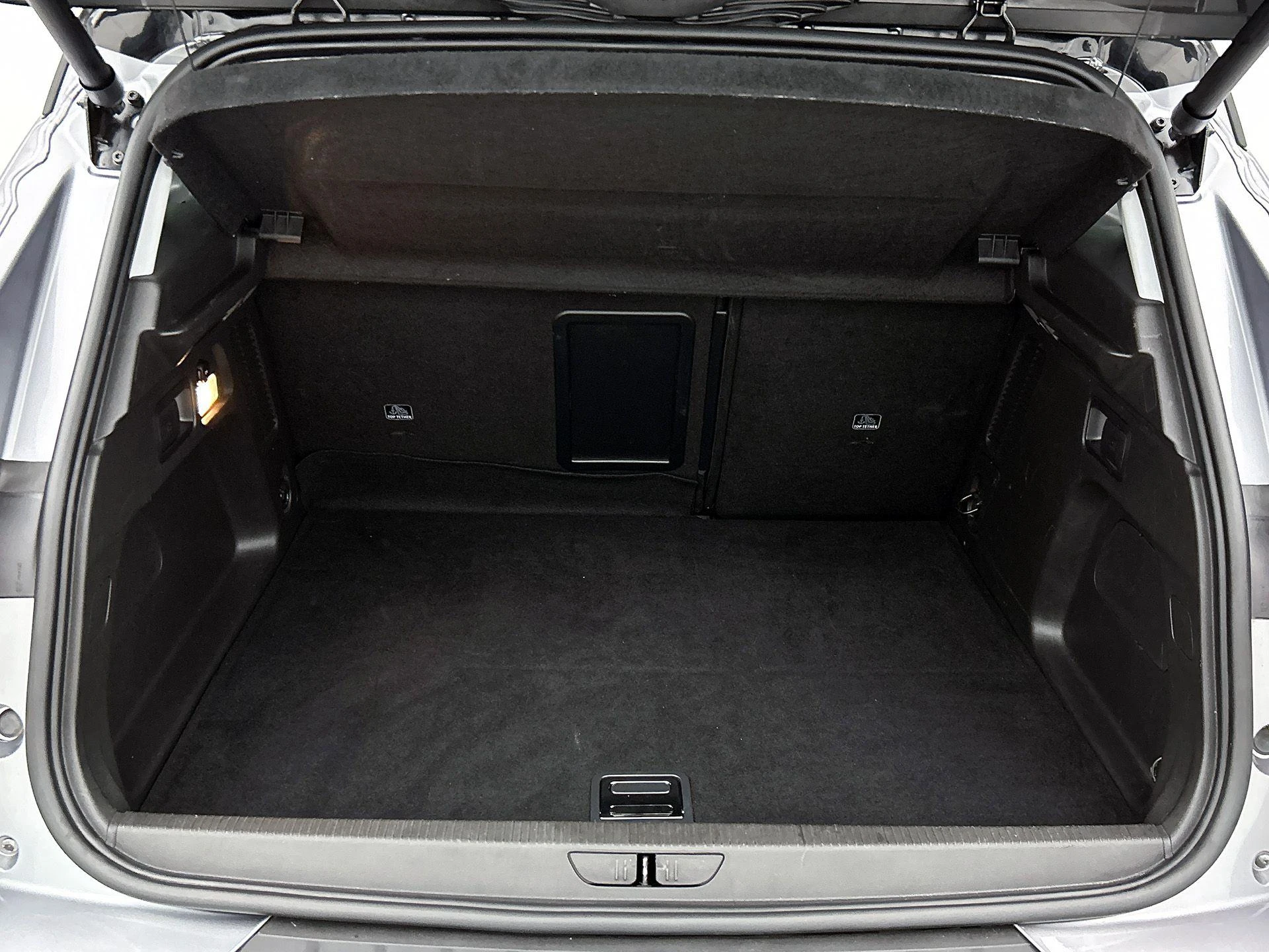 Opel-Grandland X-image-12