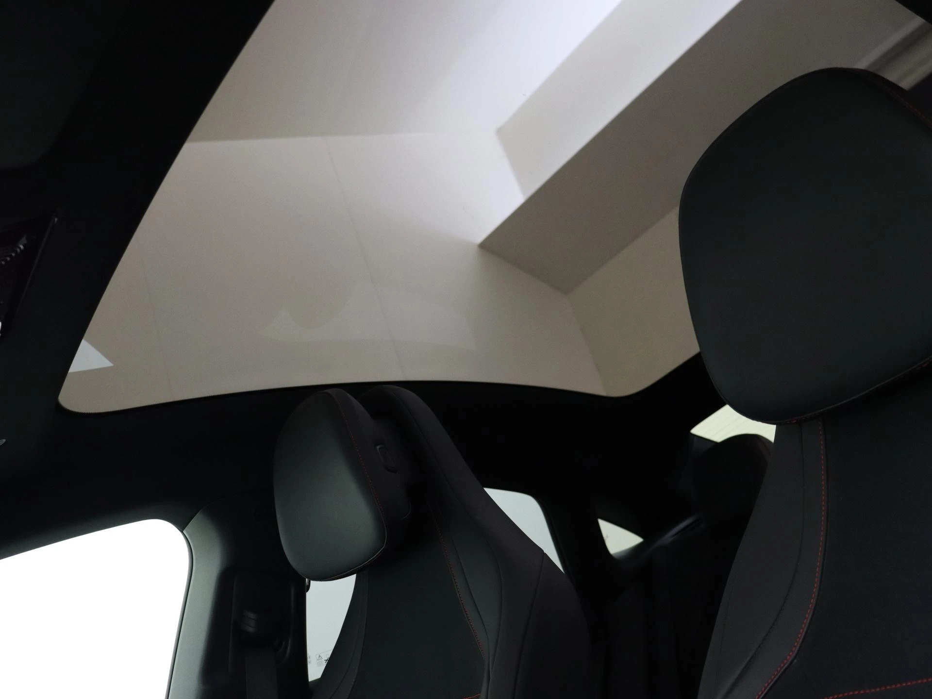Mercedes-Benz-CLA-image-26