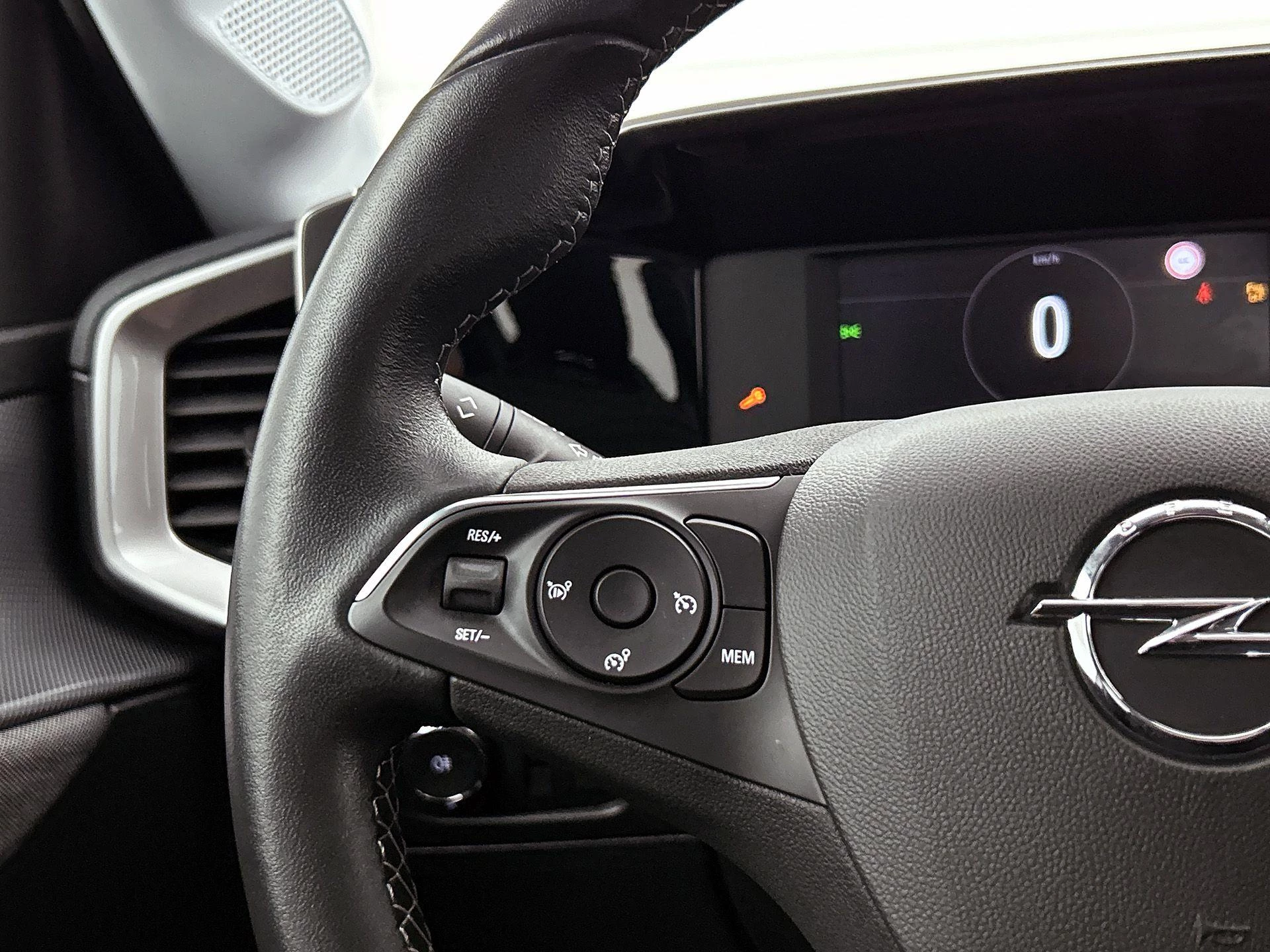 Opel-Mokka-image-5