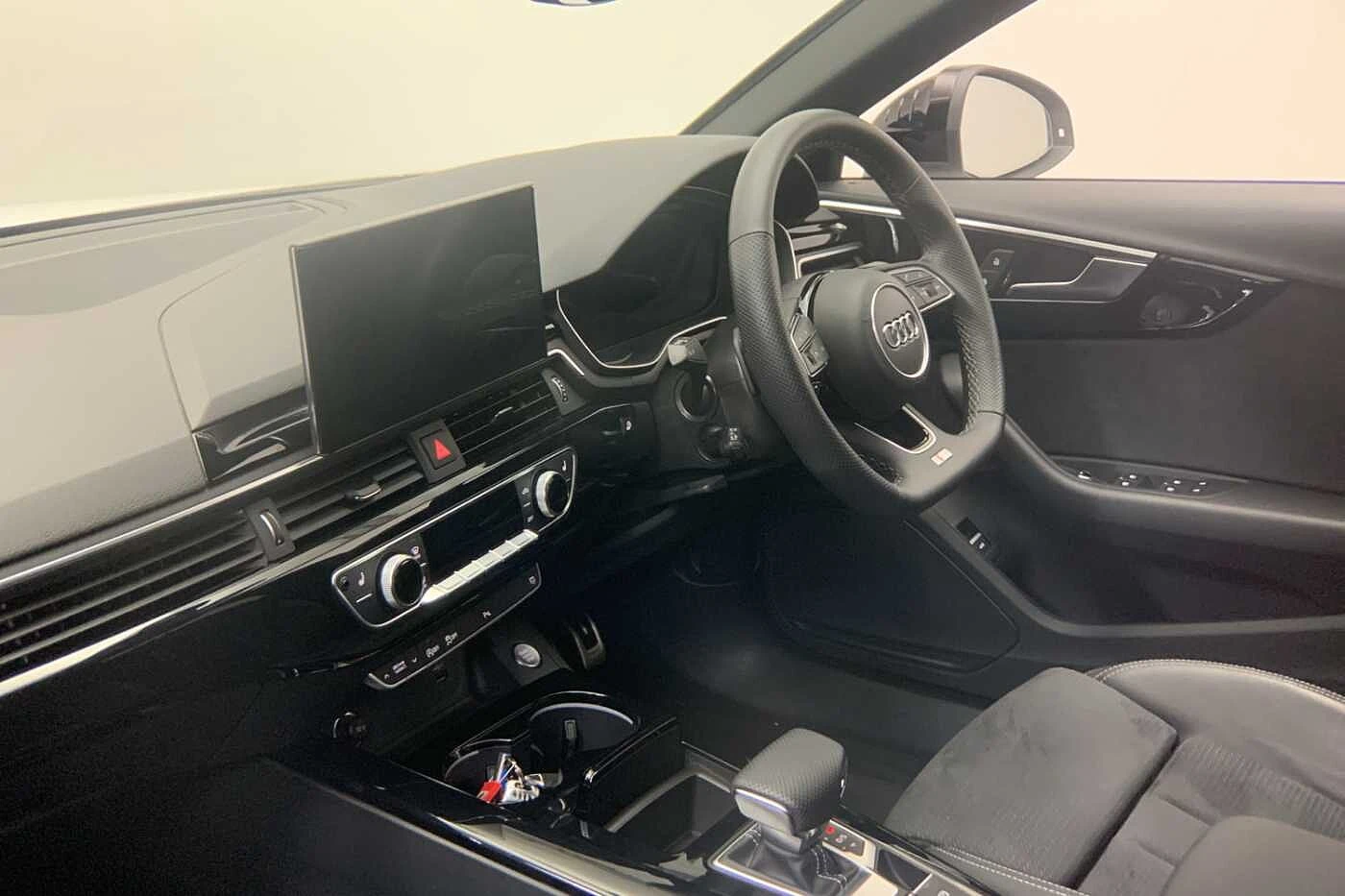 Audi-A4-image-11