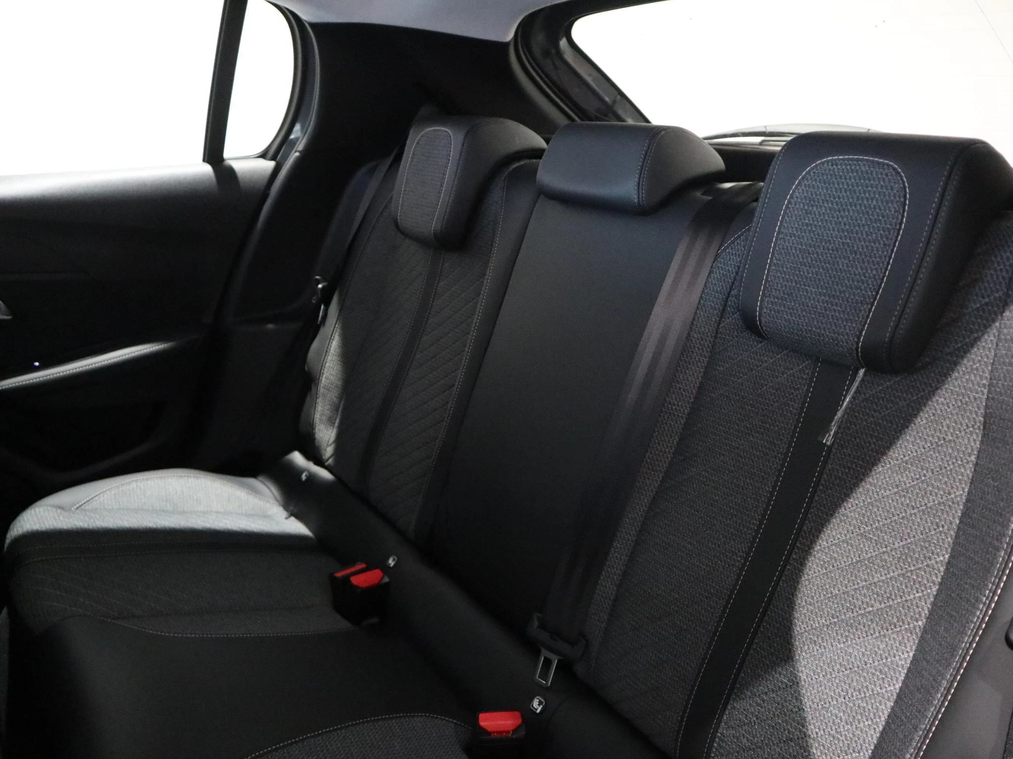 Peugeot-208-image-9