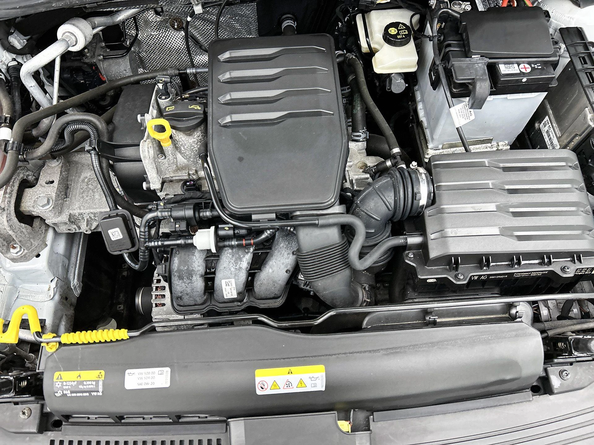 Volkswagen-Polo-image-26