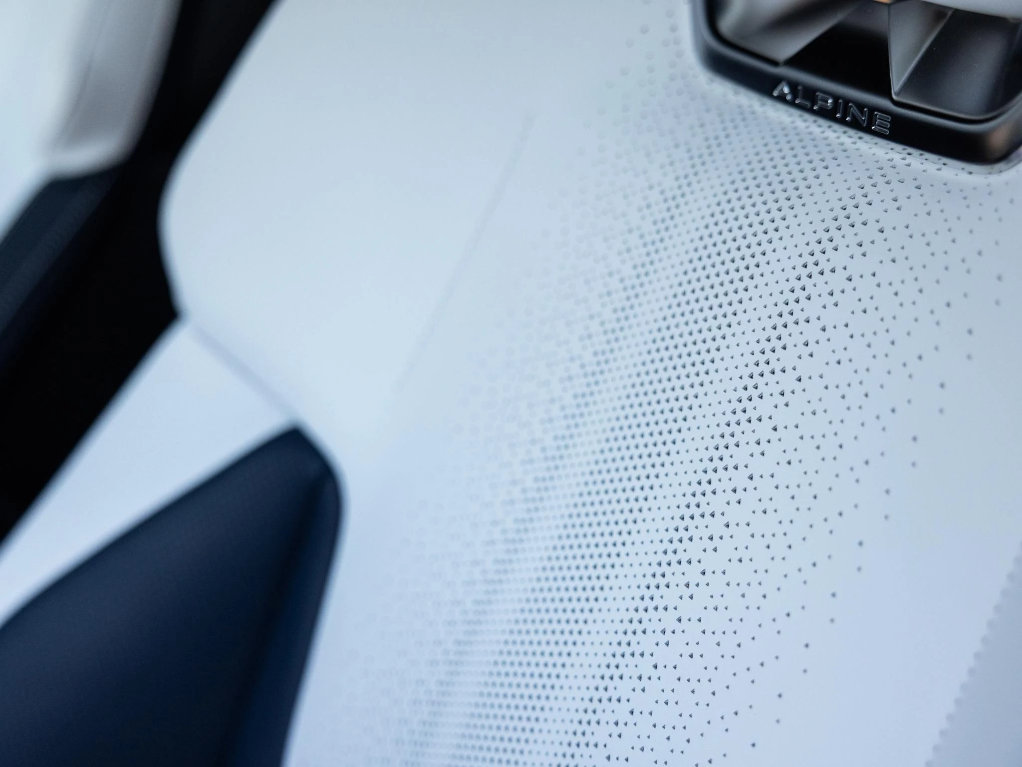 Alpine-A390-image-18