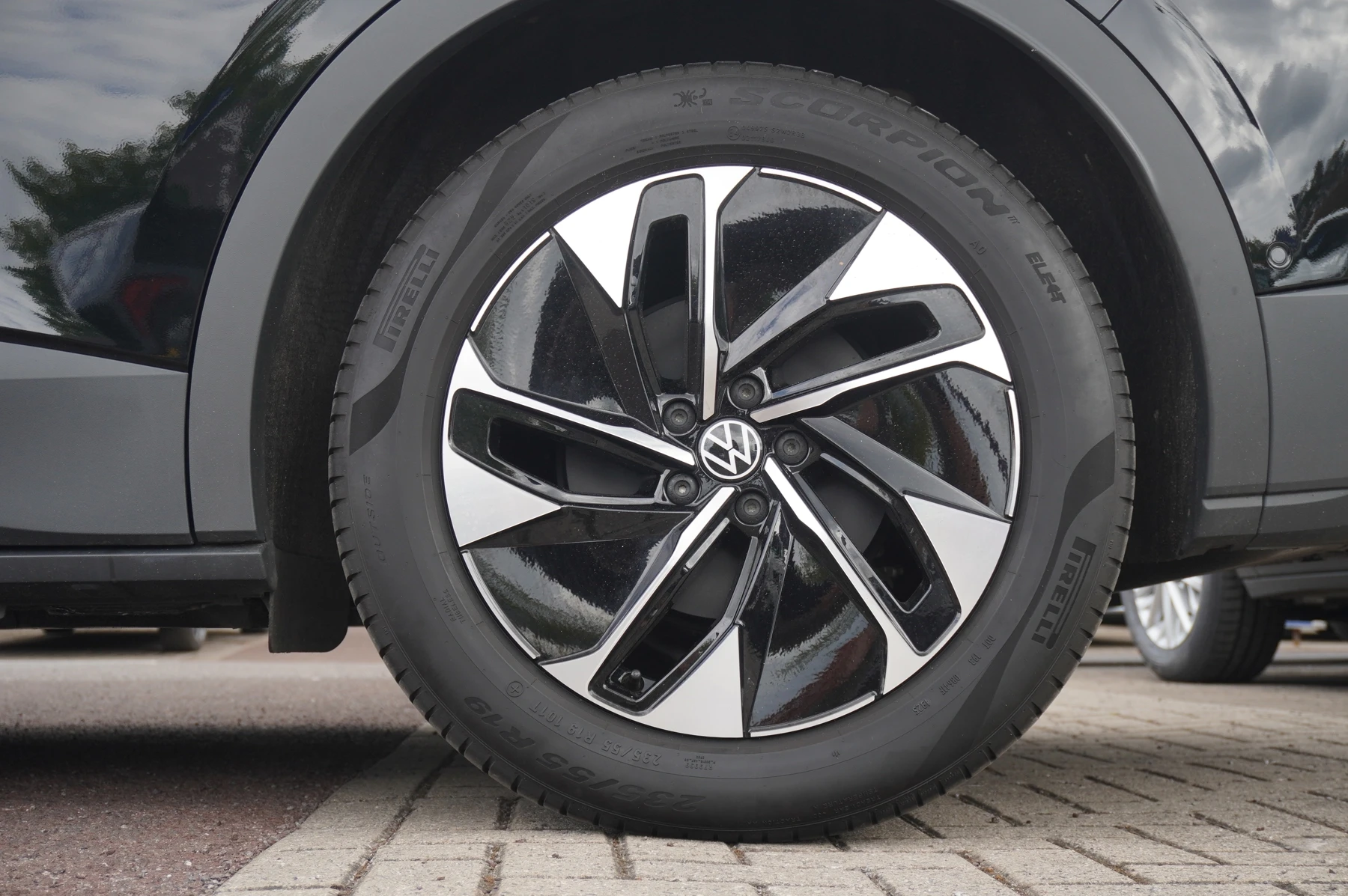 Volkswagen-ID.4-image-15