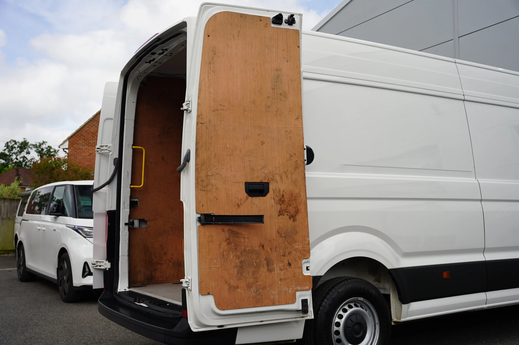 Volkswagen-Crafter-image-34