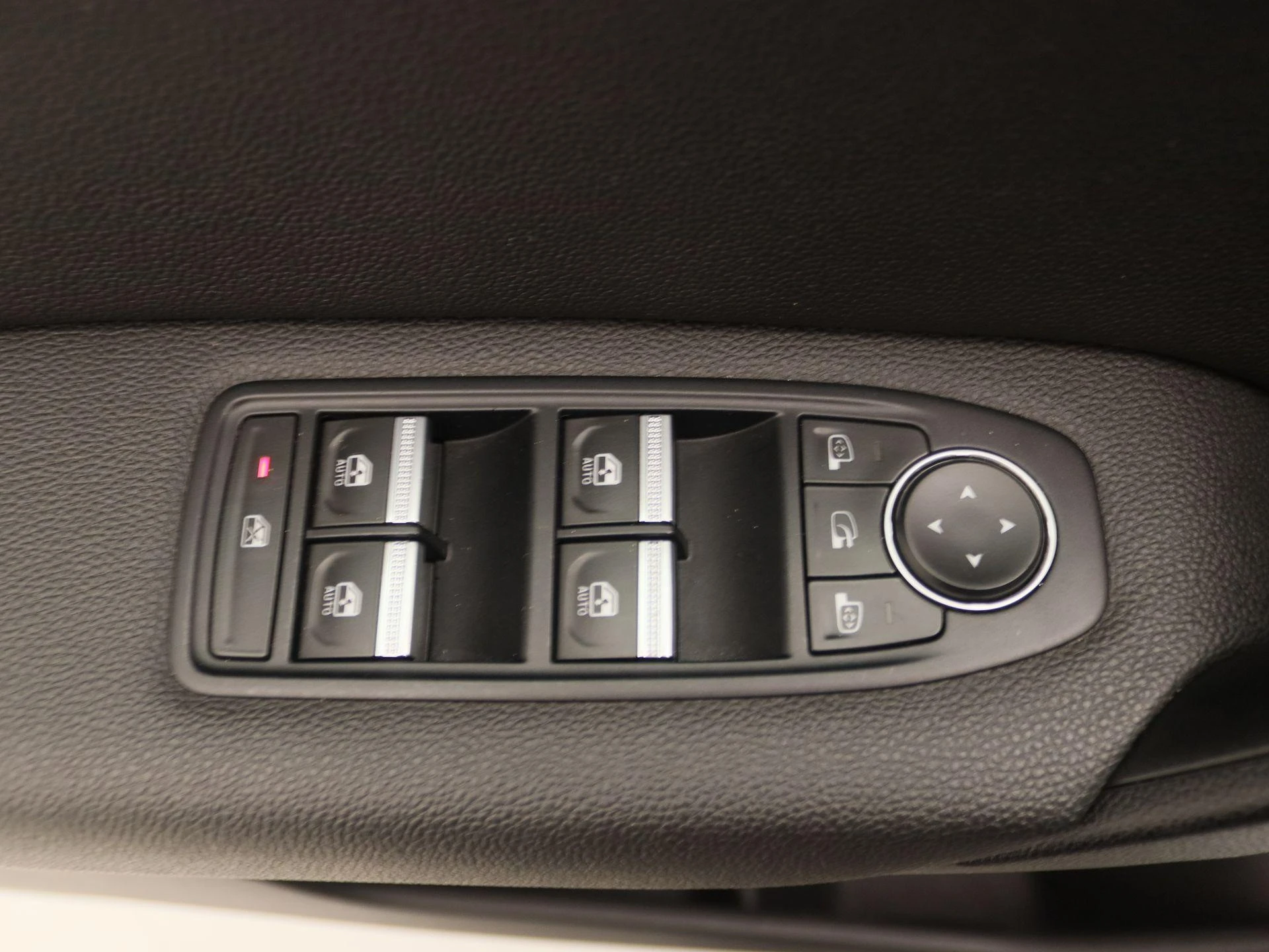 Renault-Captur-image-19