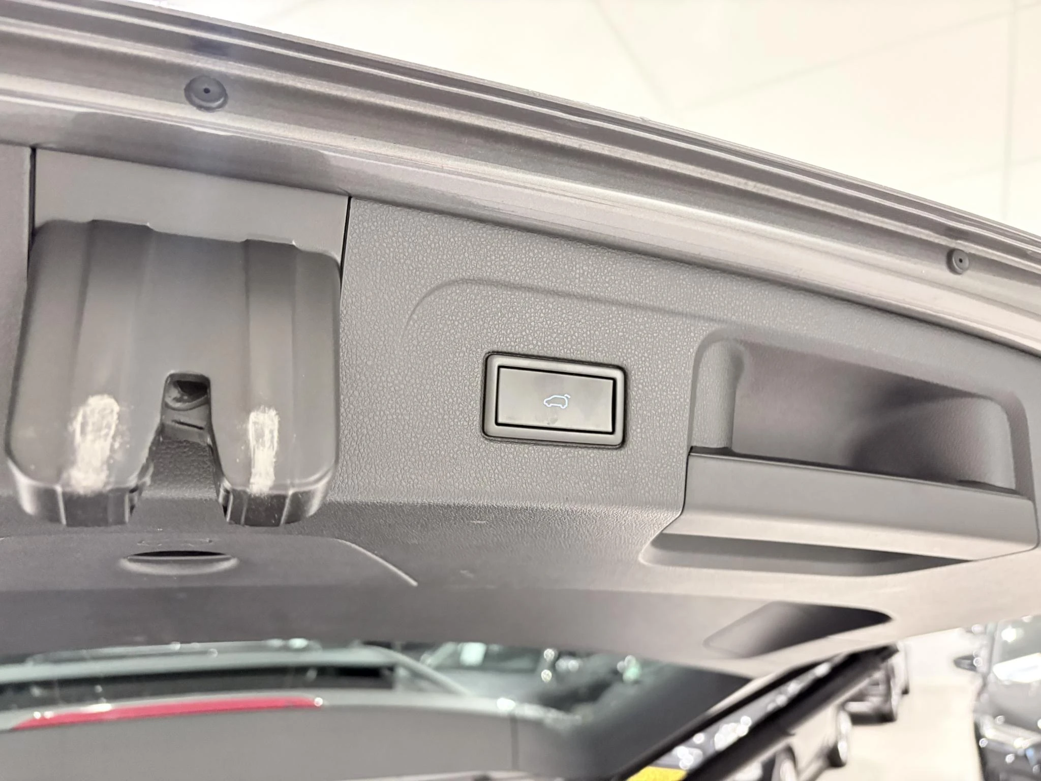 Volkswagen-Touran-image-9