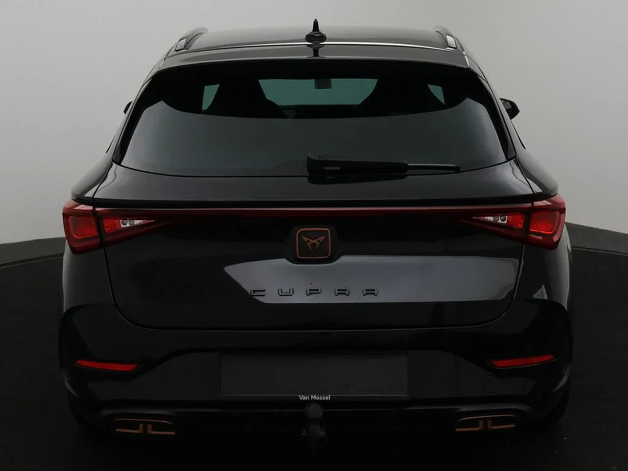 CUPRA-Leon Sportstourer-image-3