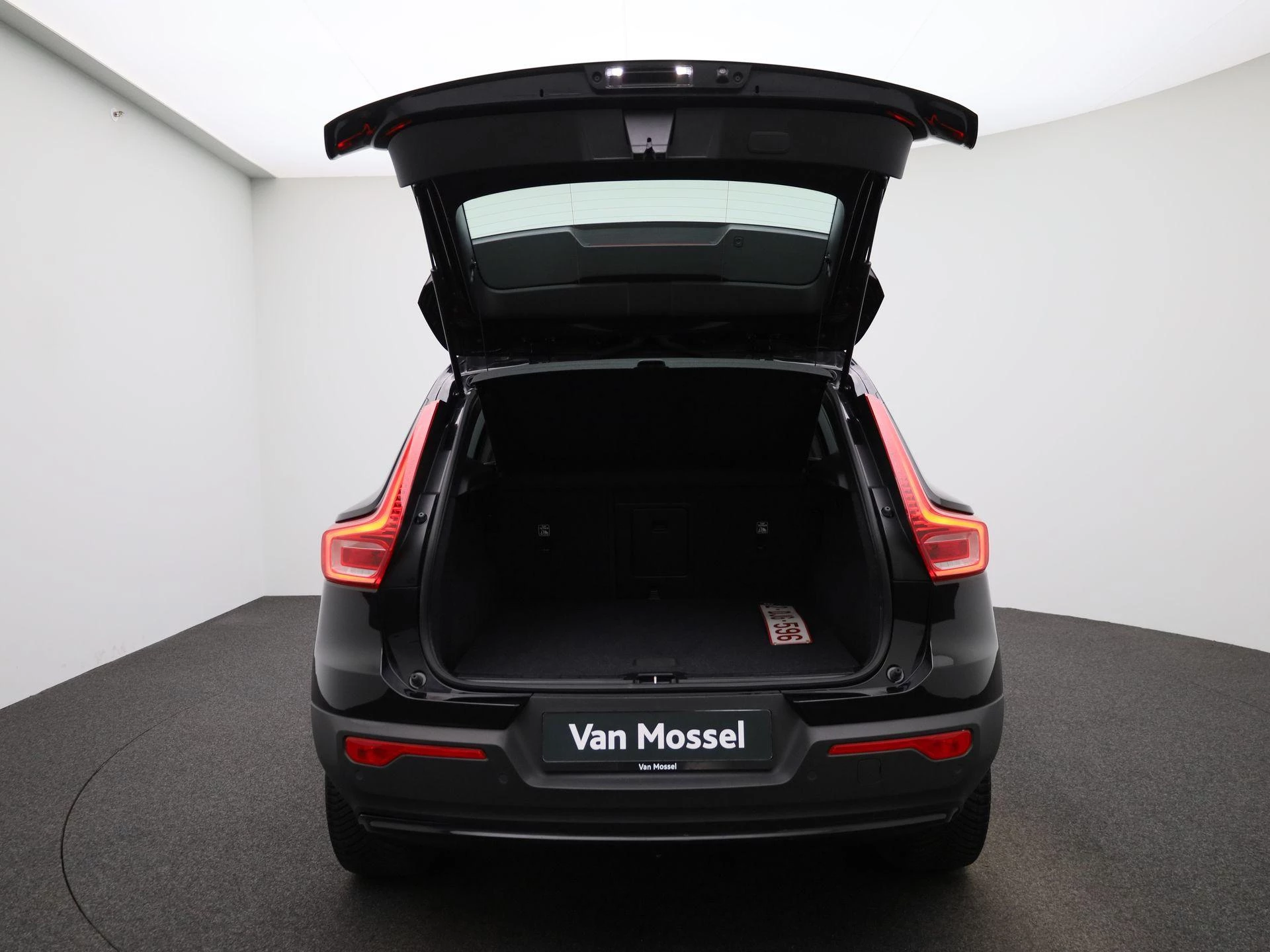 Volvo XC40 Recharge Core