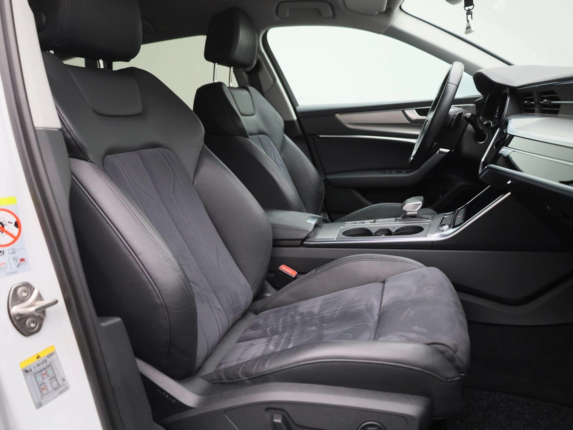 Audi-A6-image-38