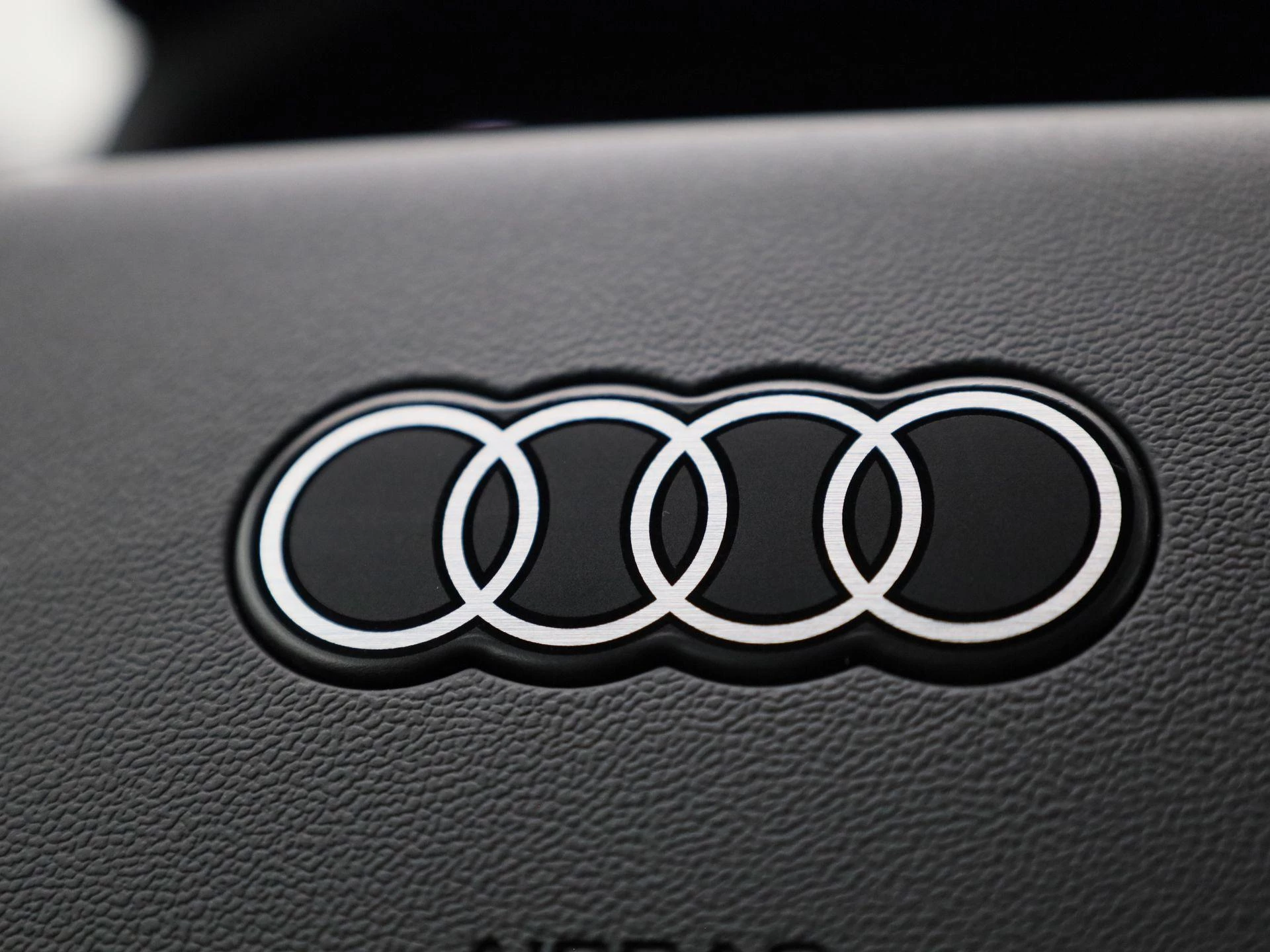 Audi-Q4 e-tron-image-37