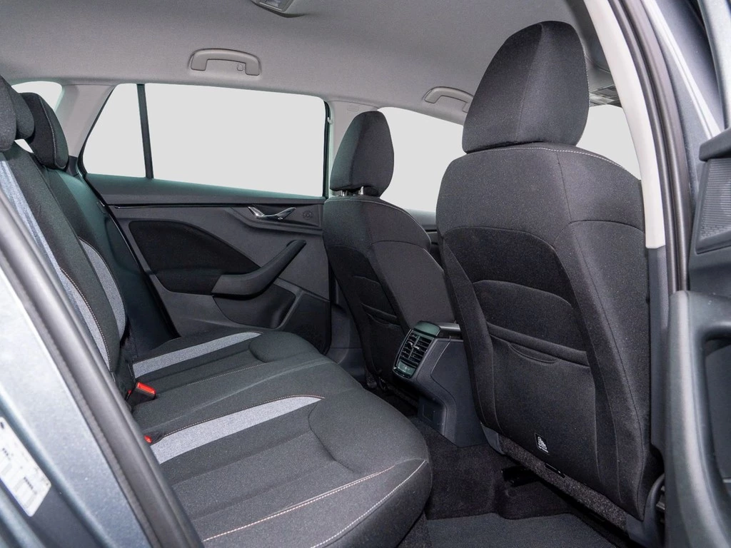 Škoda Scala 1.0 TSI Selection Smart Link, Rear View