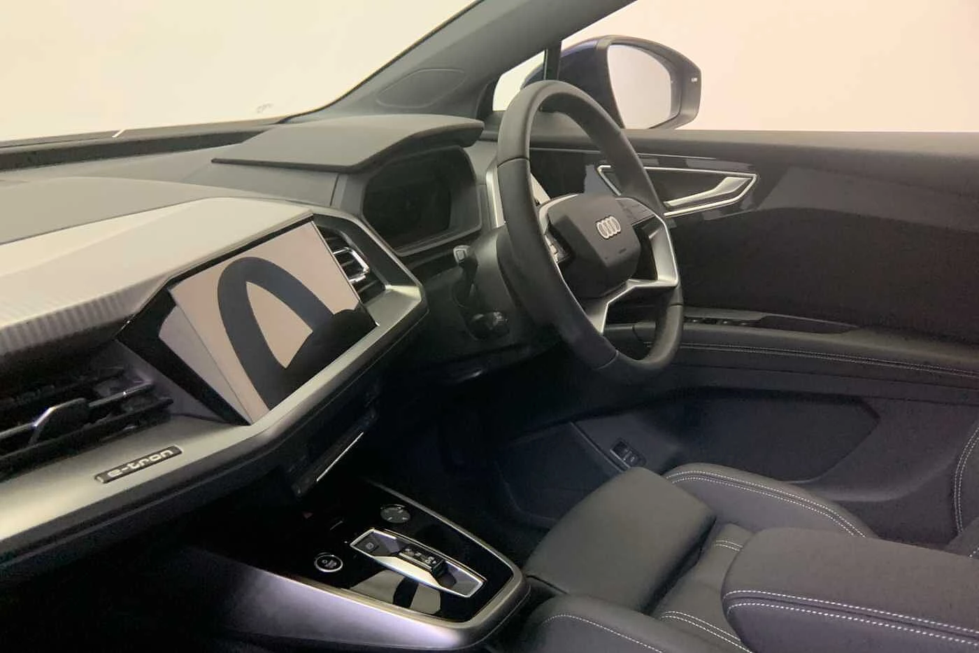 Audi-Q4 Sportback e-tron-image-1