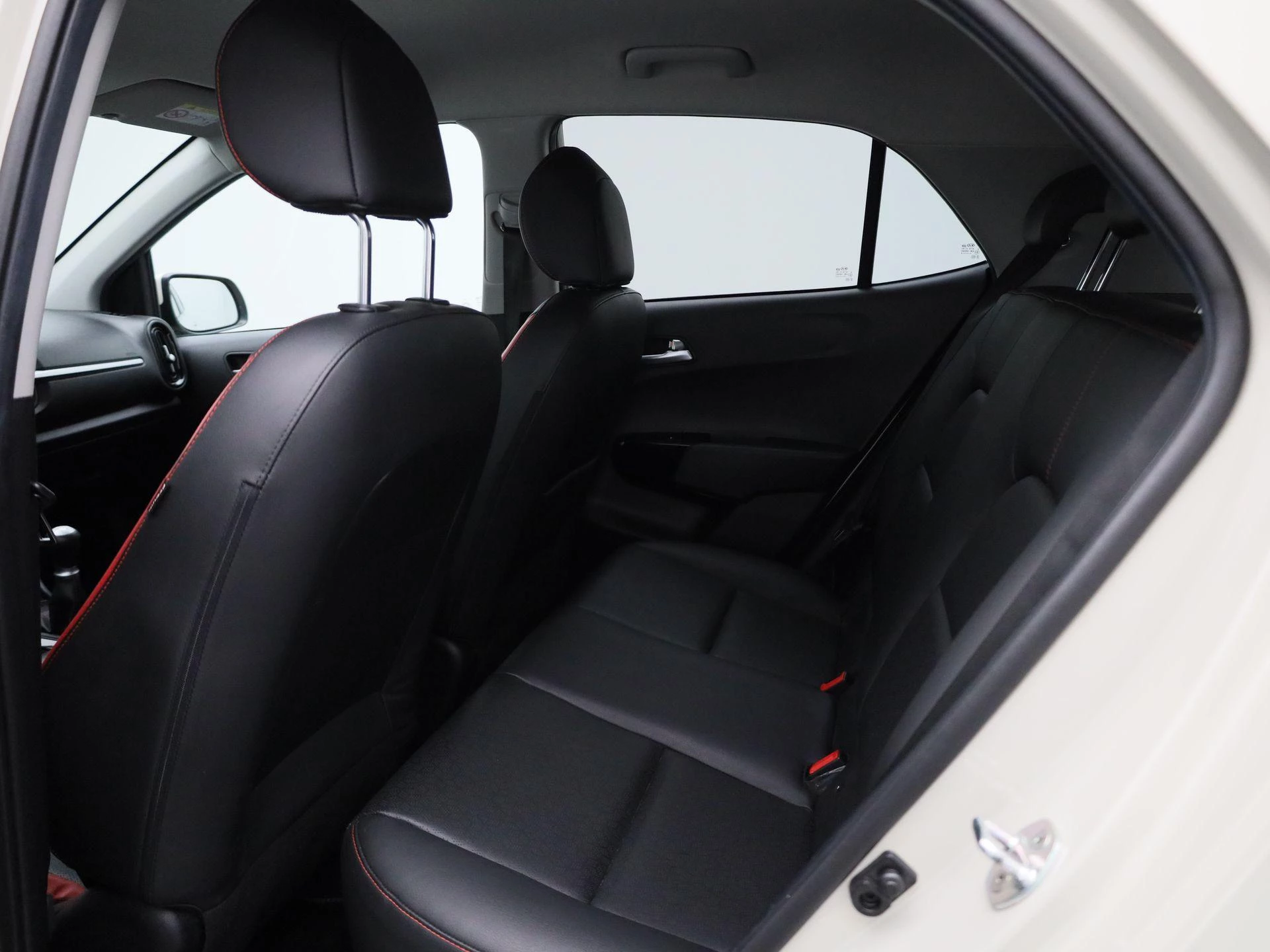 Kia-Picanto-image-9