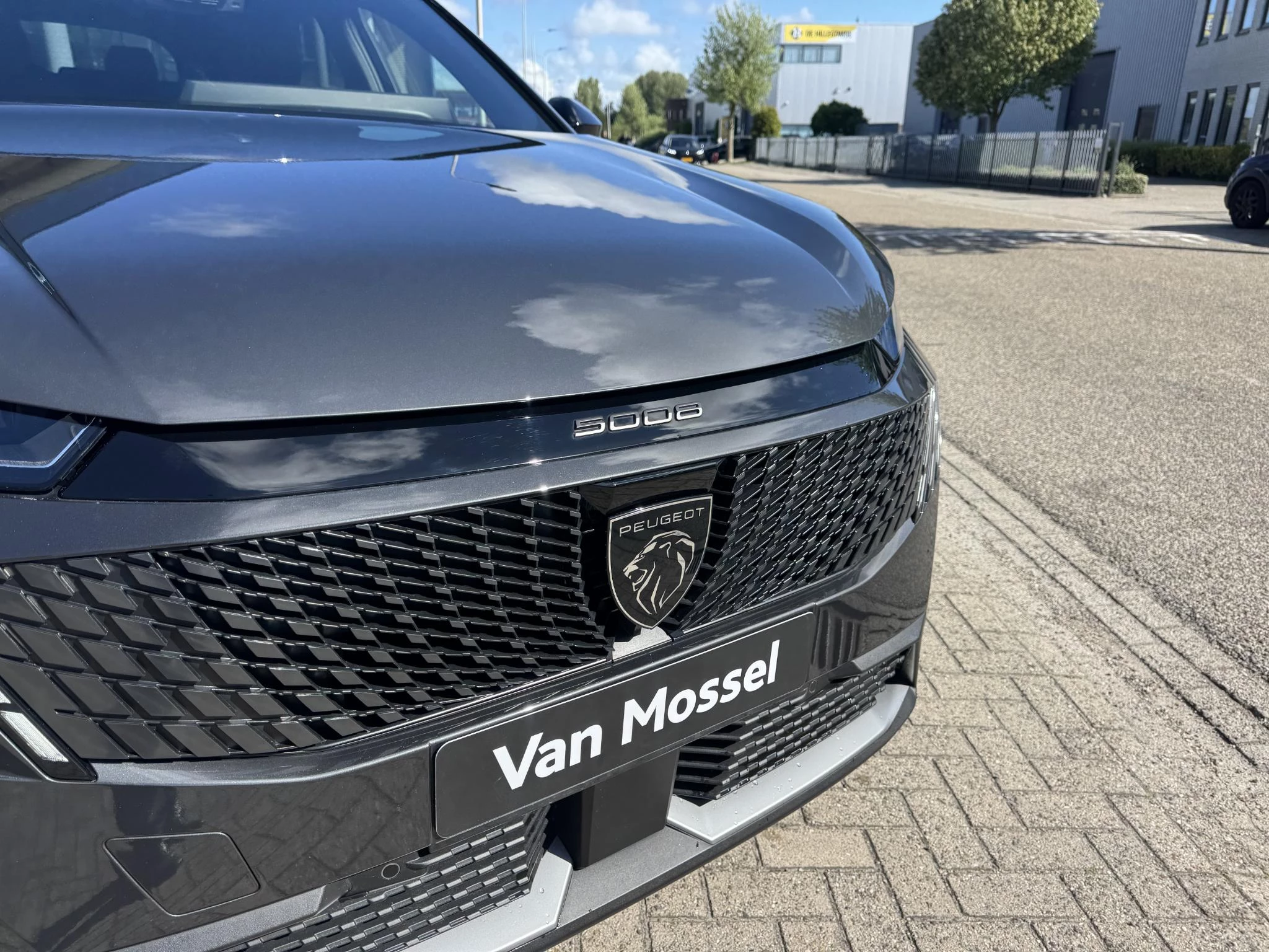 Peugeot-5008-image-7