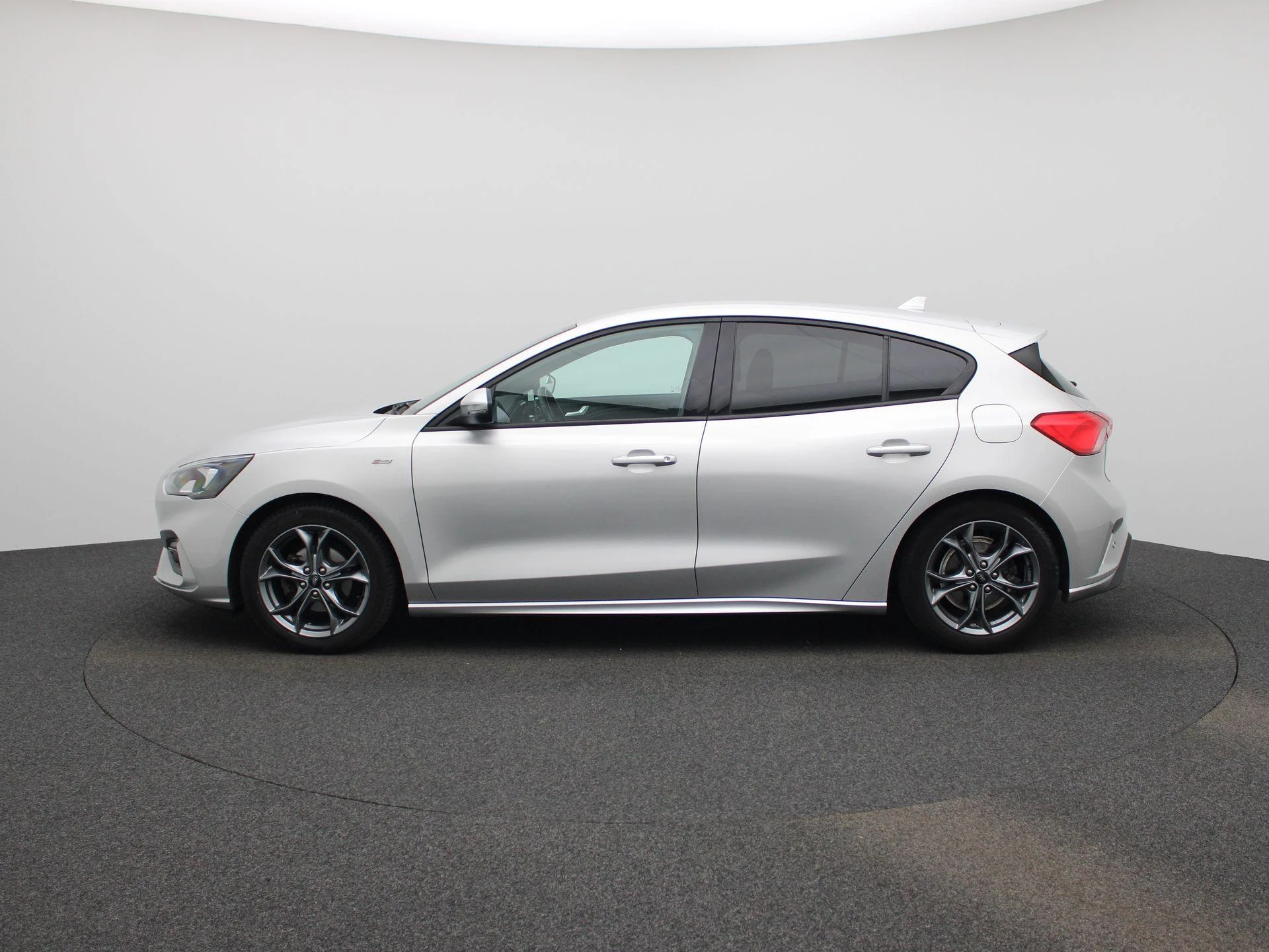 Ford Focus 1.0 EcoBoost ST Line Business