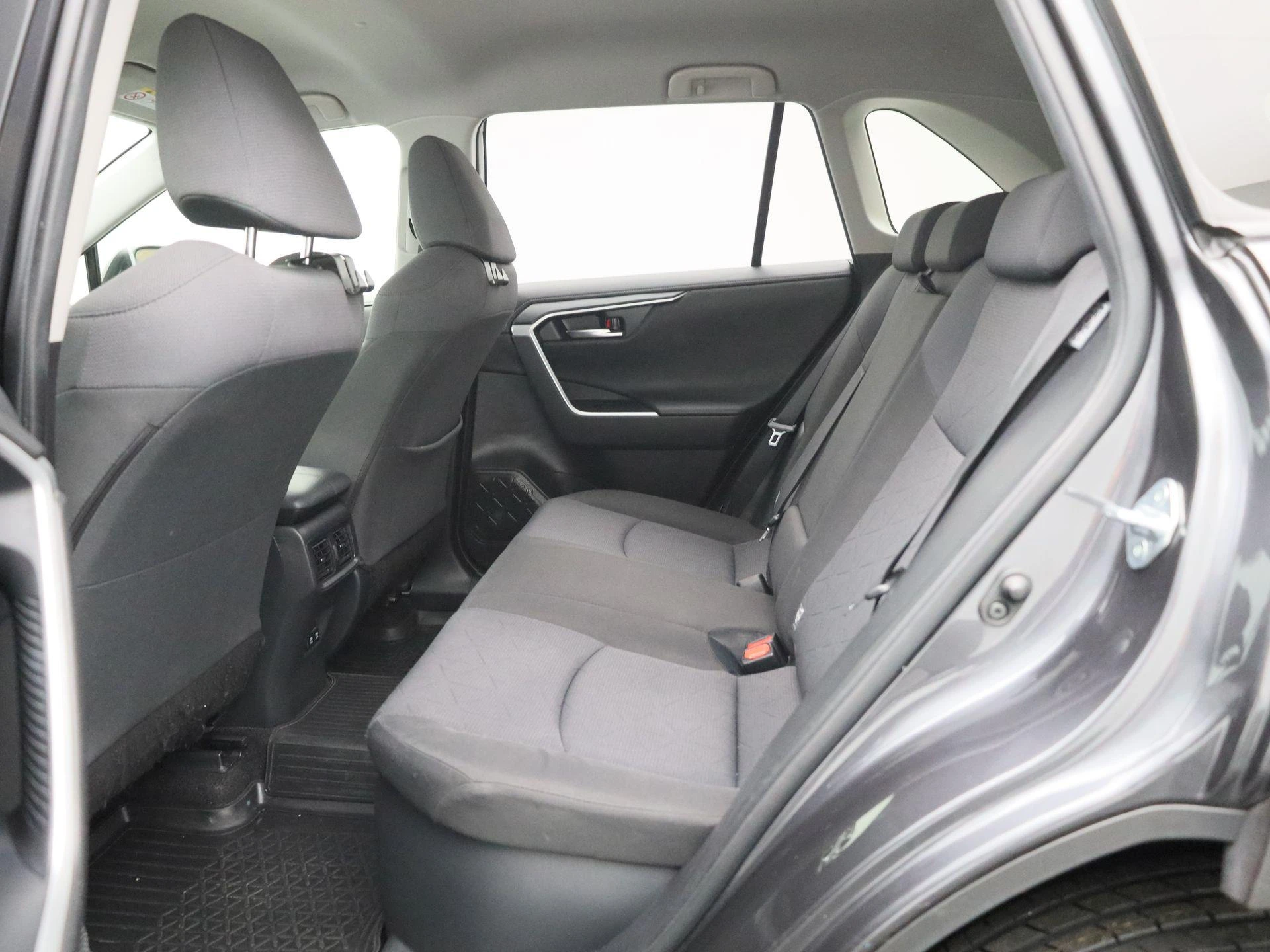 Toyota-RAV4-image-11