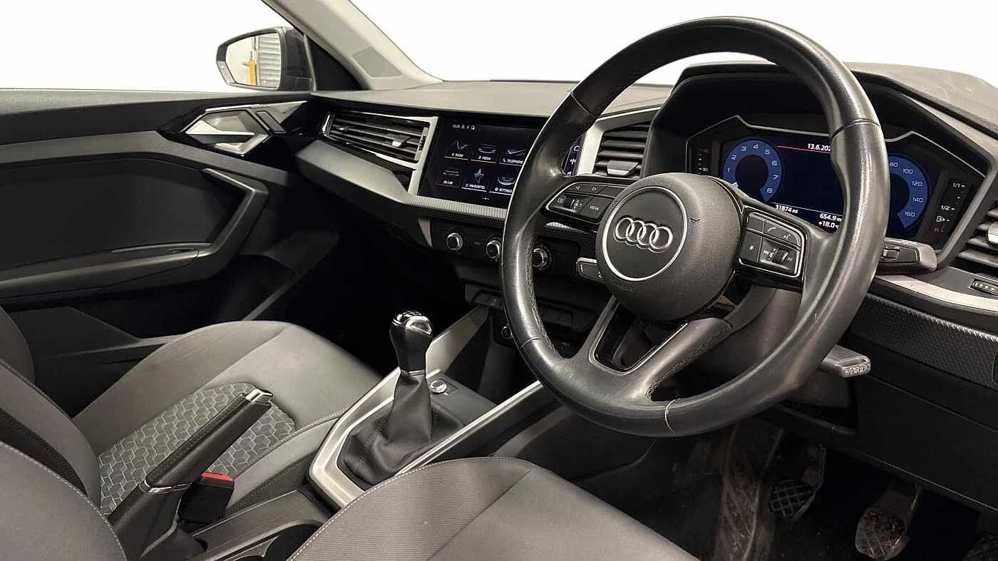 Audi-A1 Sportback-image-5
