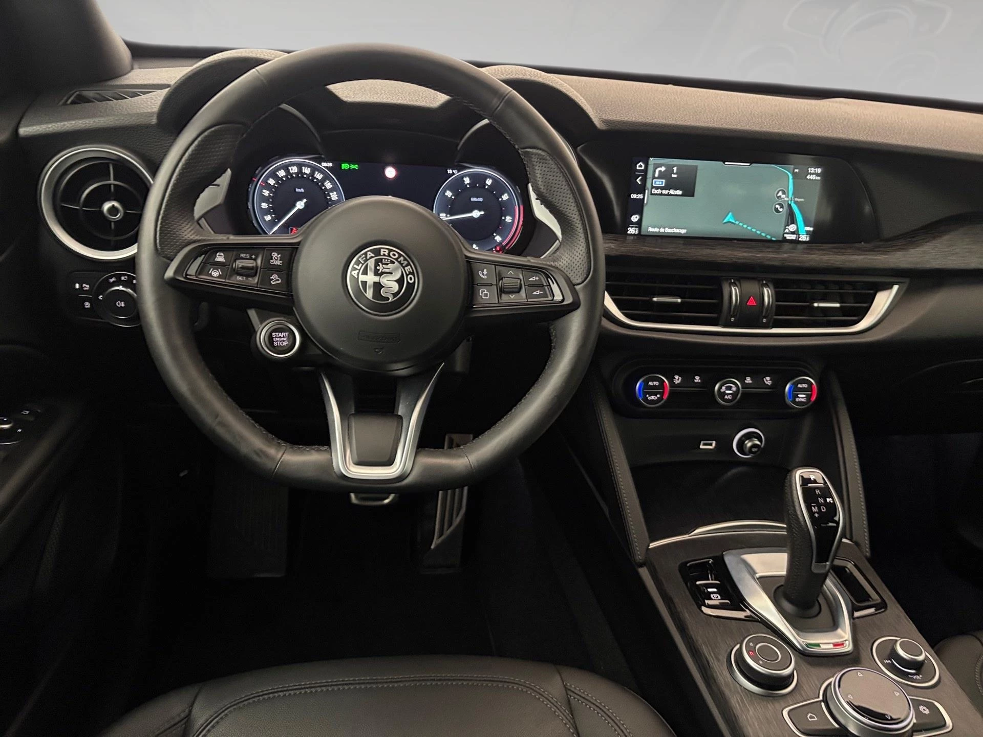 Alfa Romeo-Stelvio-image-6