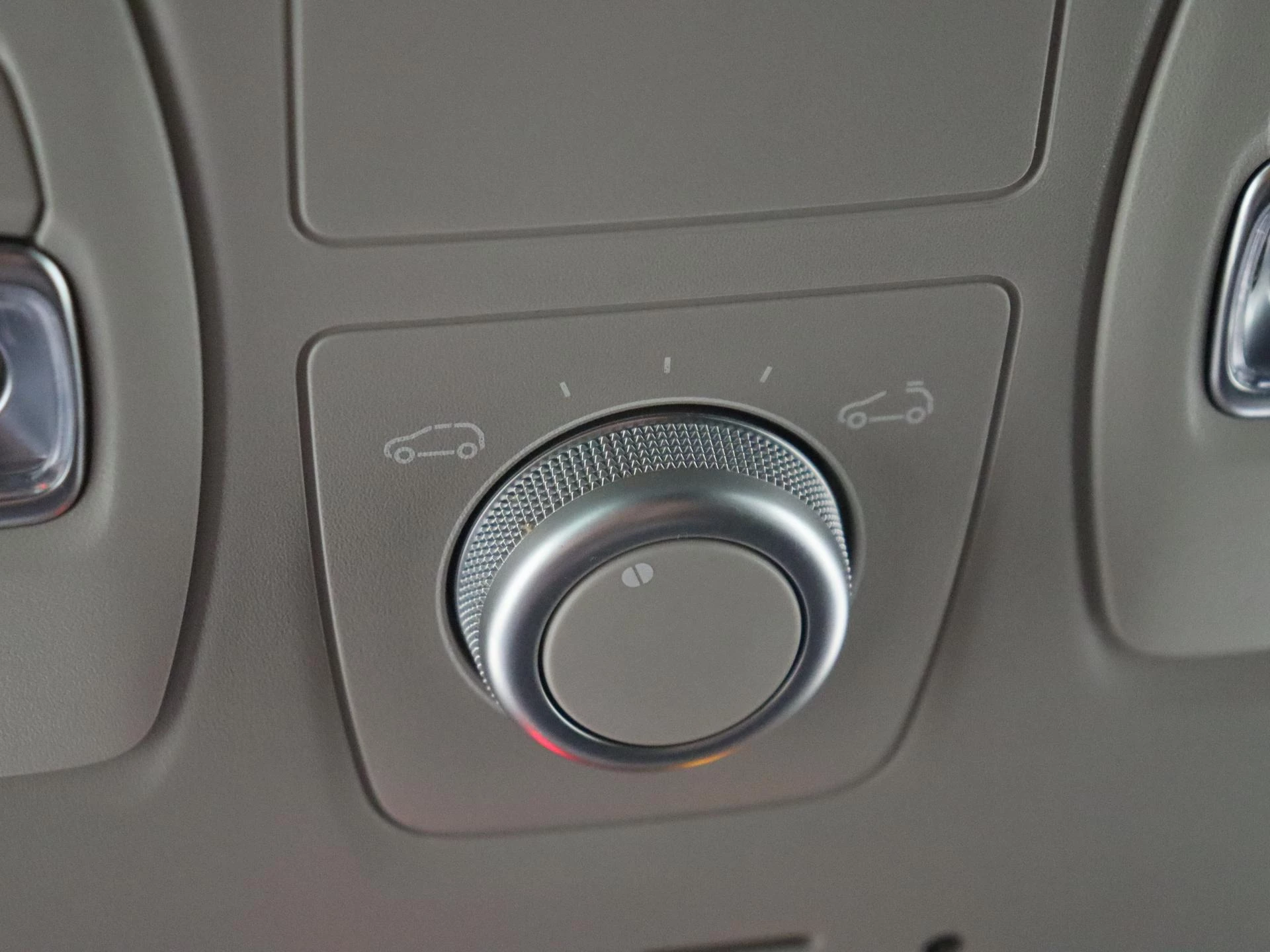 Renault-Megane E-Tech-image-21