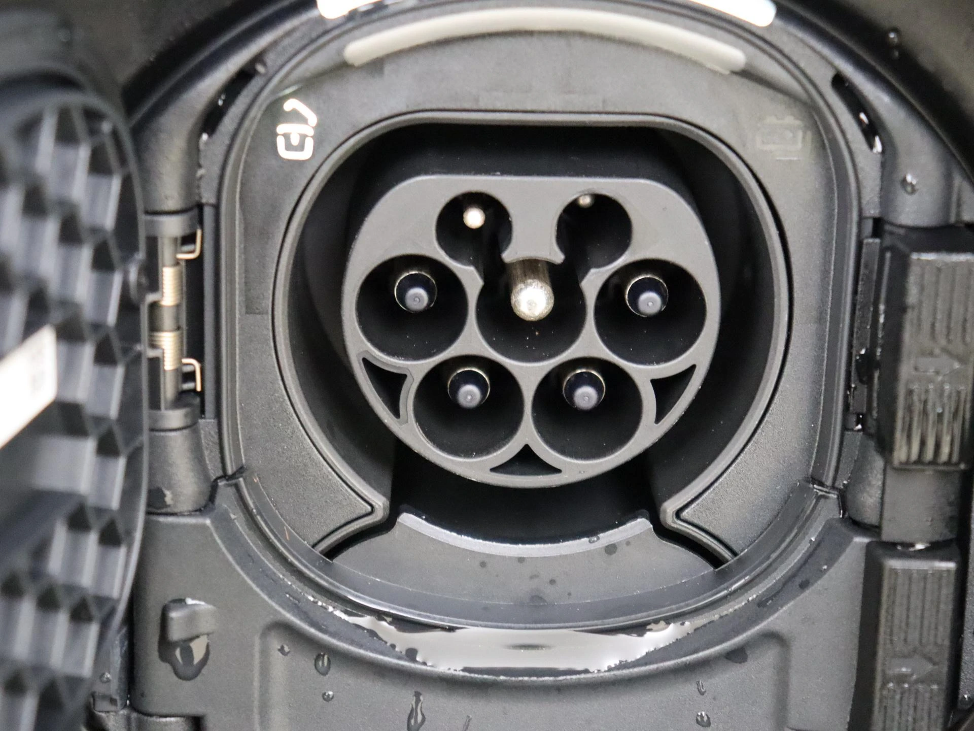Mercedes-Benz-S-Klasse-image-29