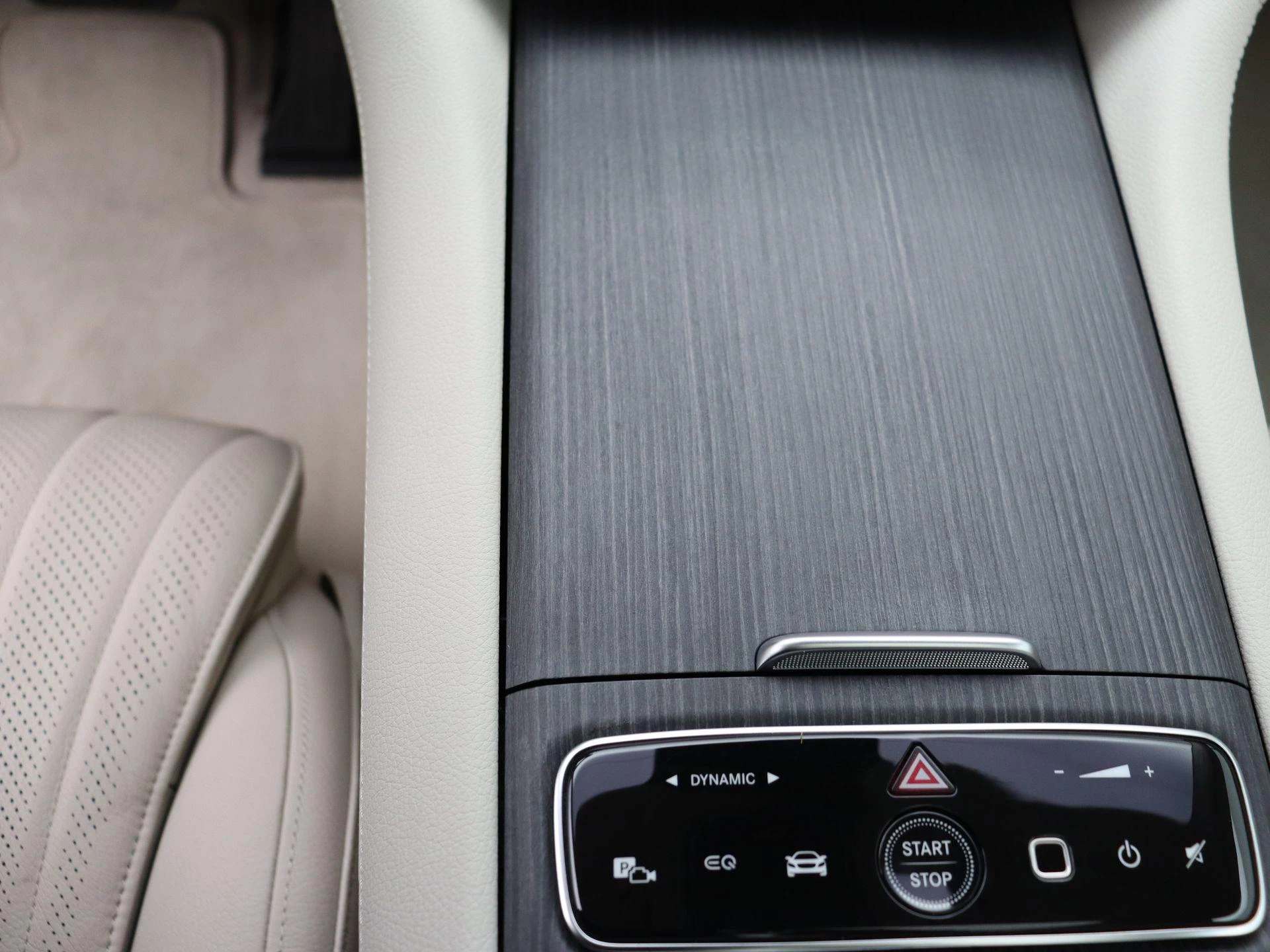 Mercedes-Benz EQS 350 Exclusive Line + LEDER + PANO DAK + HYPERSCREEN + DIGITAL LIGHT +